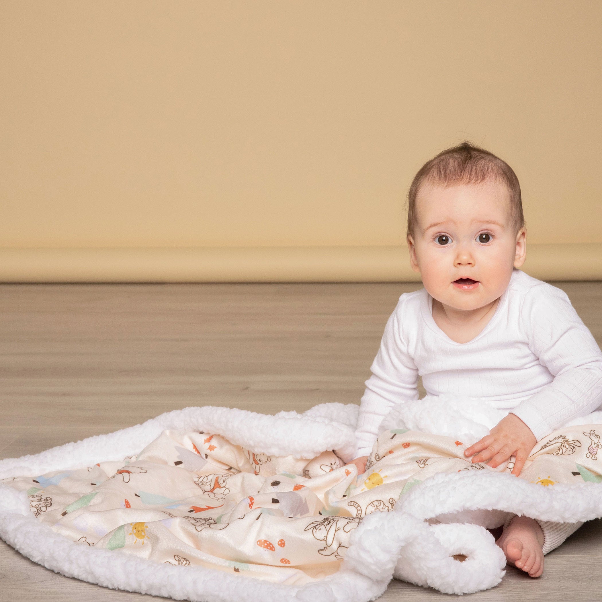 Disney Winnie the Pooh Baby Crib Bedding Set - Soft Cotton Nursery Bedding for Boys & Girls - Perfect for Newborn, Infant & Toddler Rooms