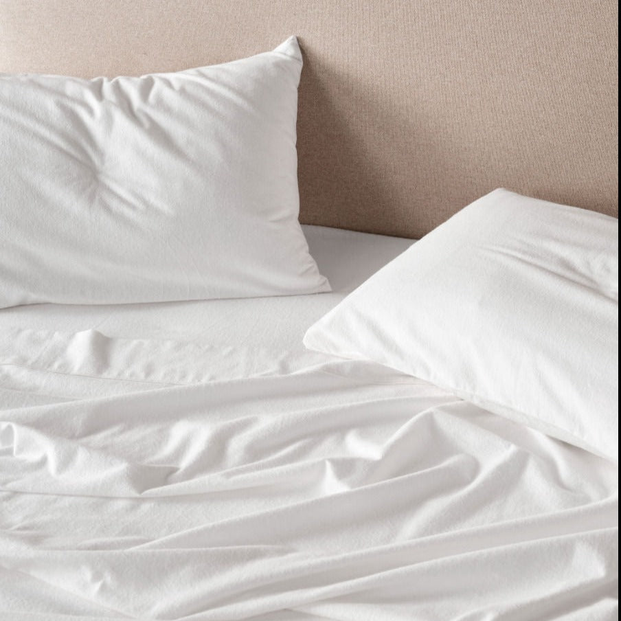 Premium Flannelette Plain White Sheet Set by LINEN HOUSE - Soft & Breathable Bedding for Cozy Winter Nights - Perfect for Master Bedroom, Guest Room & Dorm