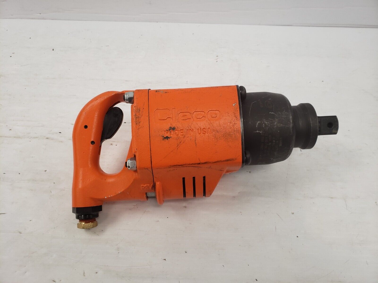 Cleco WT 2109 8 Air Impact Wrench - Heavy Duty Pneumatic Tool for Automotive Repair & Construction | Perfect for Tire Changes, Mechanical Work & Industrial Applications