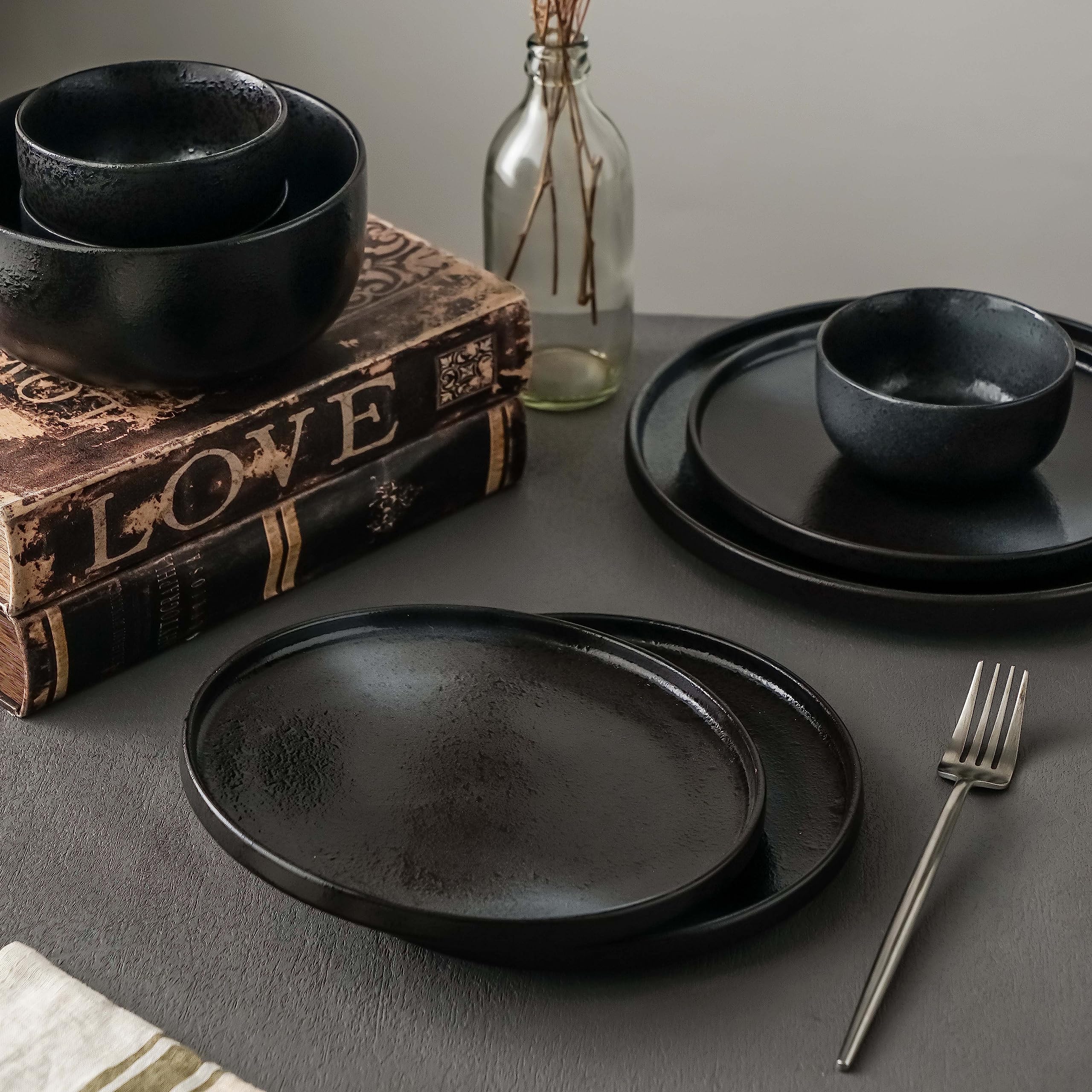 S&Q'S CERAMIC FLAT DESSERT & SALAD PLATES - 8 Inch Set of 6 - Scratch Resistant Black & Grey - Microwave, Oven & Dishwasher Safe - Perfect for Appetizers, Small Dinners, Parties & Home Decor