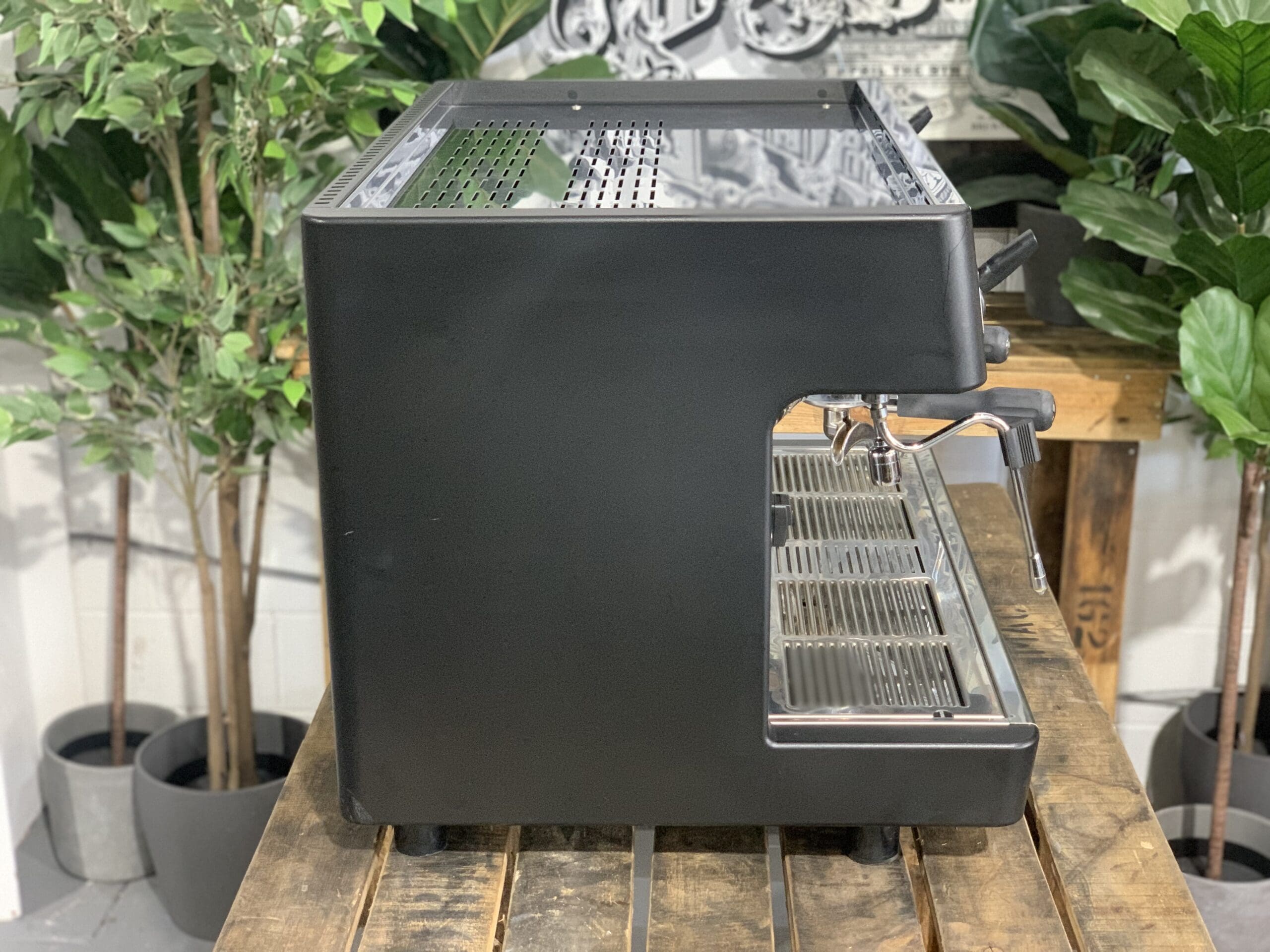 Carimali Cento 2 Group Black High Cup Commercial Espresso Machine - Perfect for Coffee Shops, Restaurants & Offices