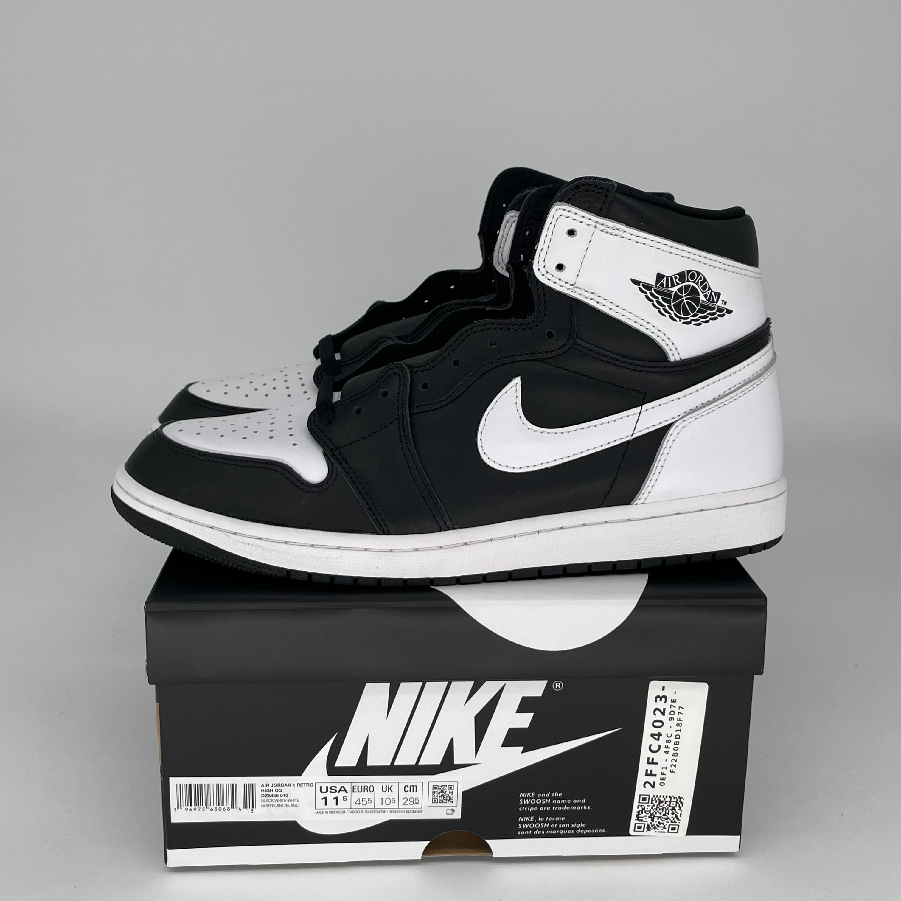 Original Air Jordan 1 Retro High OG 'Black White' Men's Basketball Shoes Size 11.5 (DZ5485-010) - Classic Sneakers for Streetwear, Casual Outfits & Basketball Games