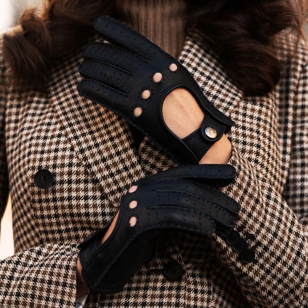 Premium Women's Winter Gloves - Maria Black Genuine American Deerskin Leather Driving Gloves (Black) - Warm & Stylish for Cold Weather Commuting, Driving & Outdoor Activities