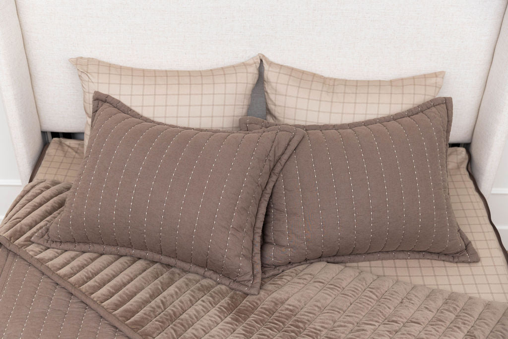 Luxury Spencer Pillowcase - 100% Silk Pillow Cover for Hair & Skin Care - Perfect for Home, Bedroom & Travel