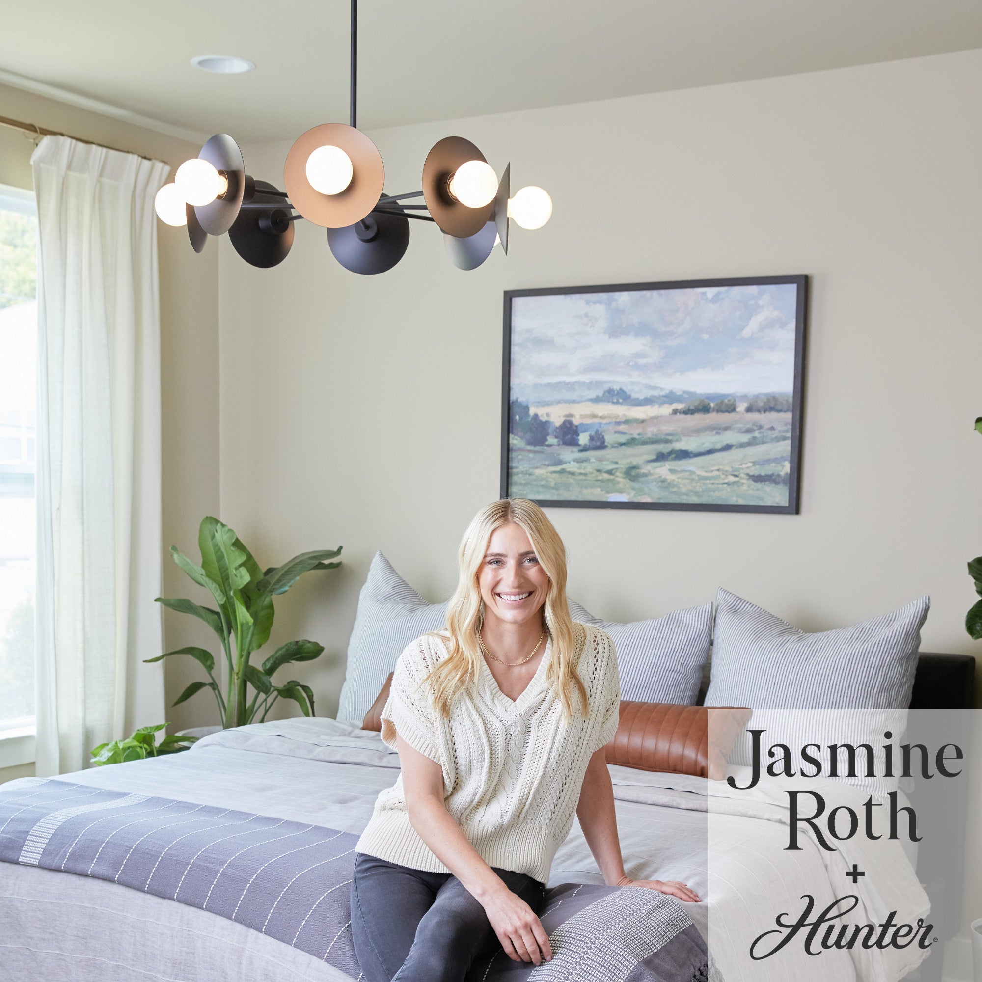 Hunter Fernando 8-Light Matte Black Chandelier Ceiling Fixture - Jasmine Roth Collection | Modern Farmhouse Lighting for Dining Room, Living Room & Bedroom