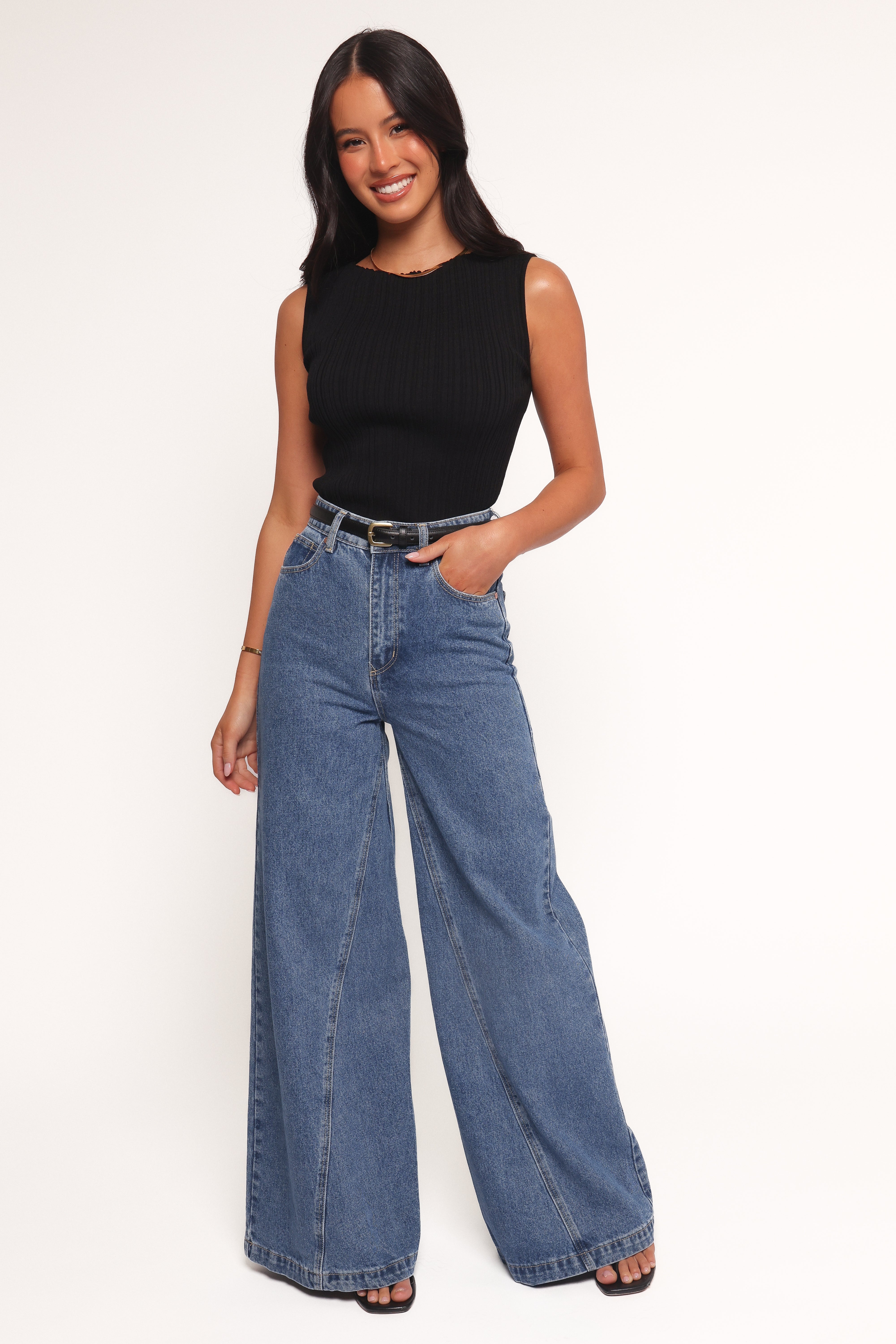 Abrand 94 Super Wide Chantell - Stylish Comfort for Everyday Wear | Perfect for Work, Casual Outfits & Special Occasions