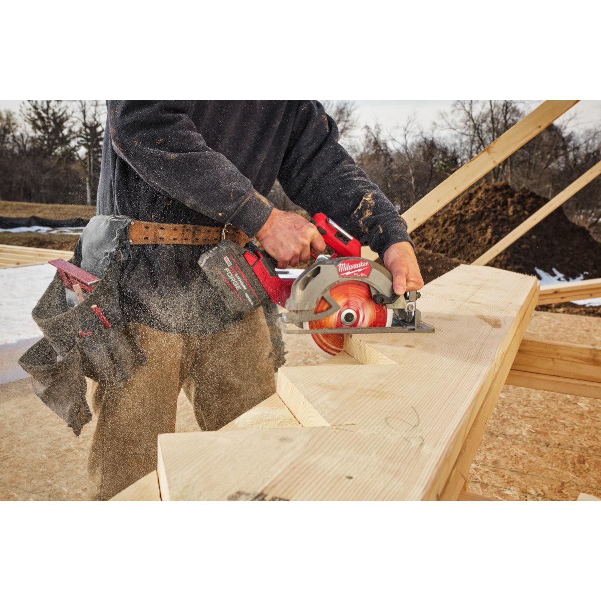 Milwaukee 2834-20 M18 FUEL 7-1/4 Inch Cordless Circular Saw (Tool Only) - Perfect for Woodworking, Framing, and DIY Projects