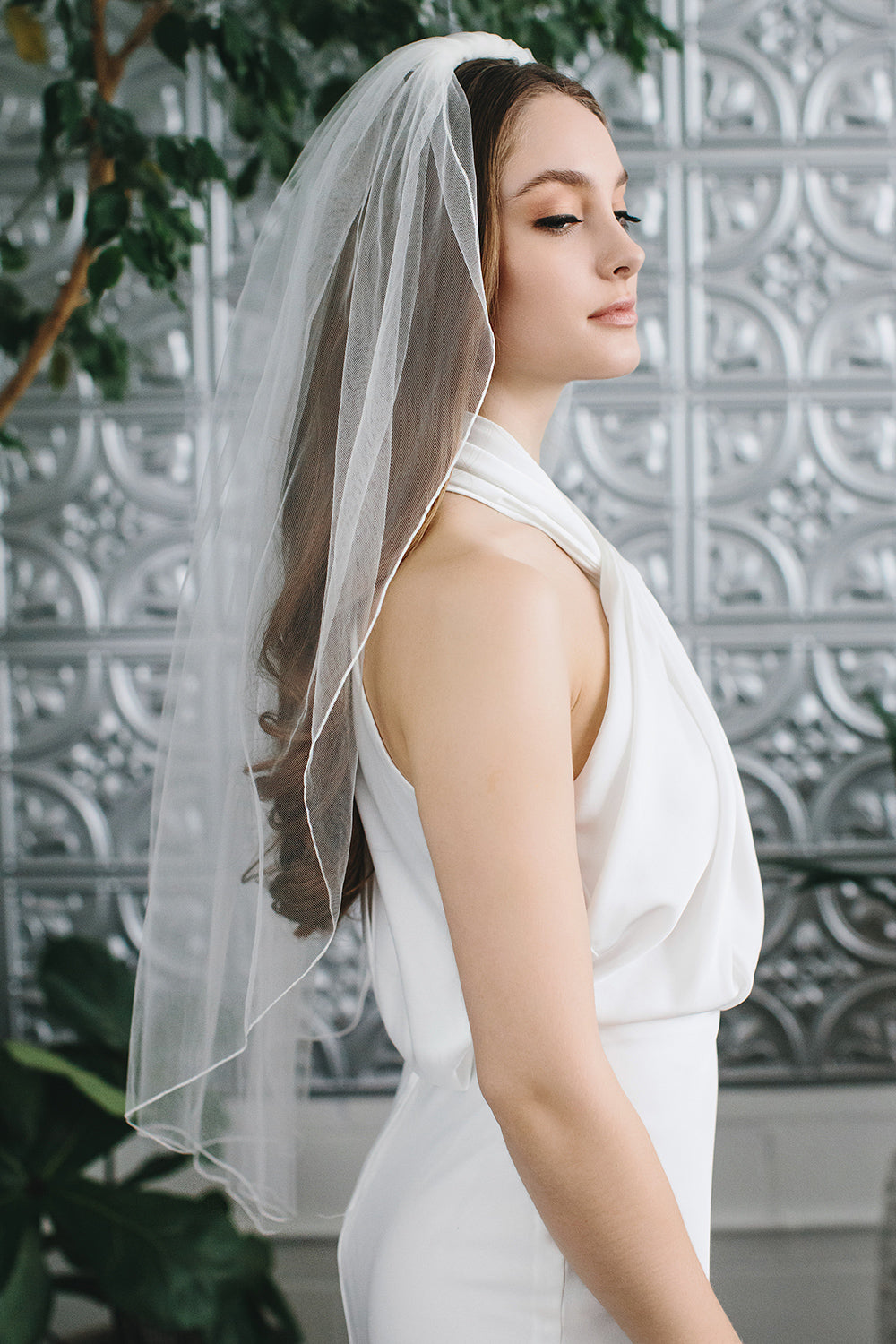 Elegant Pencil Edge Bridal Veil - Perfect for Weddings, Bridal Showers & Formal Events | Lace Trim Cathedral Length Wedding Veil