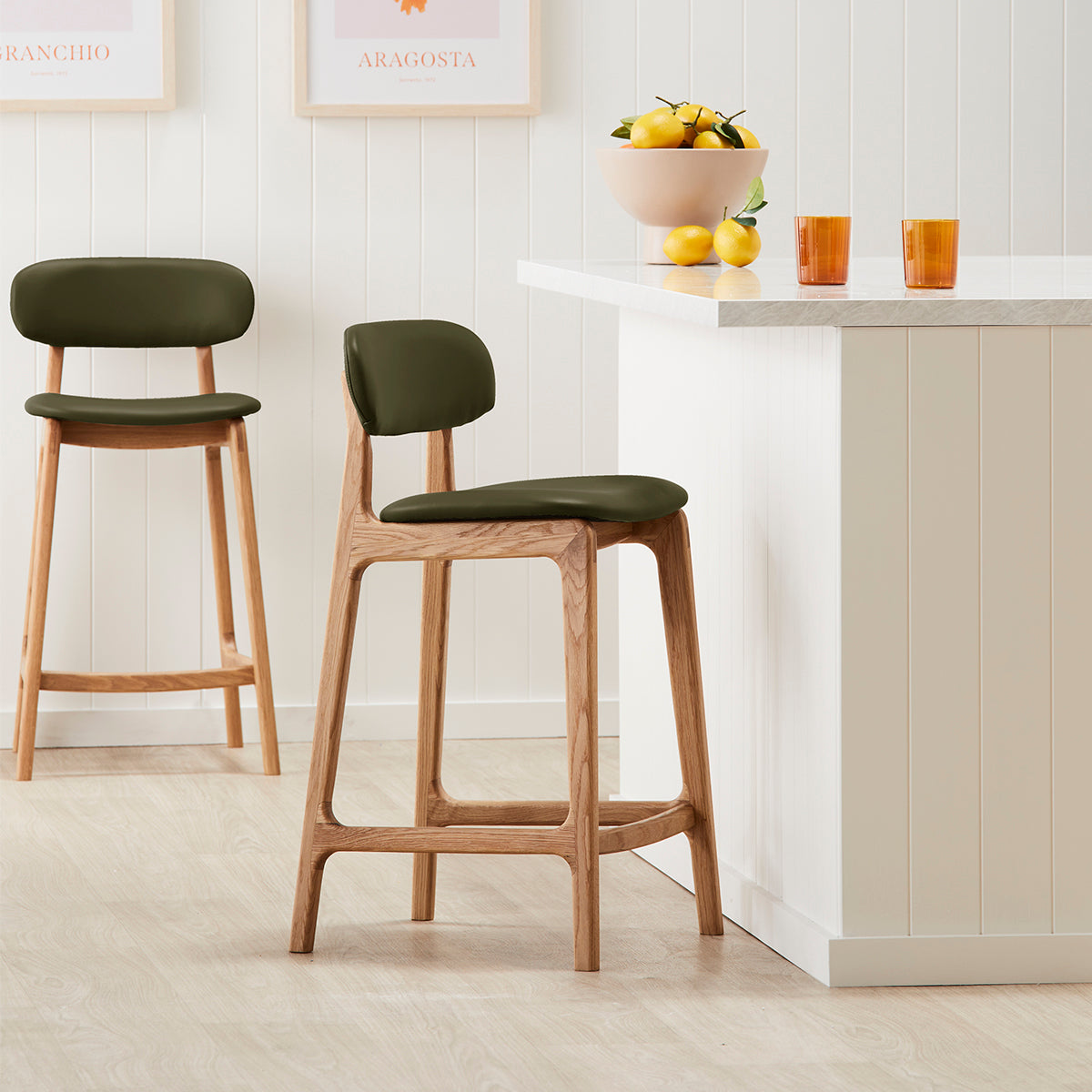 Premium Alaska Leather Bar Stool - Handcrafted Genuine Leather Counter Height Stool for Kitchen Island, Home Bar & Dining Room - Modern Rustic Decor with Adjustable Height & Comfortable Backrest