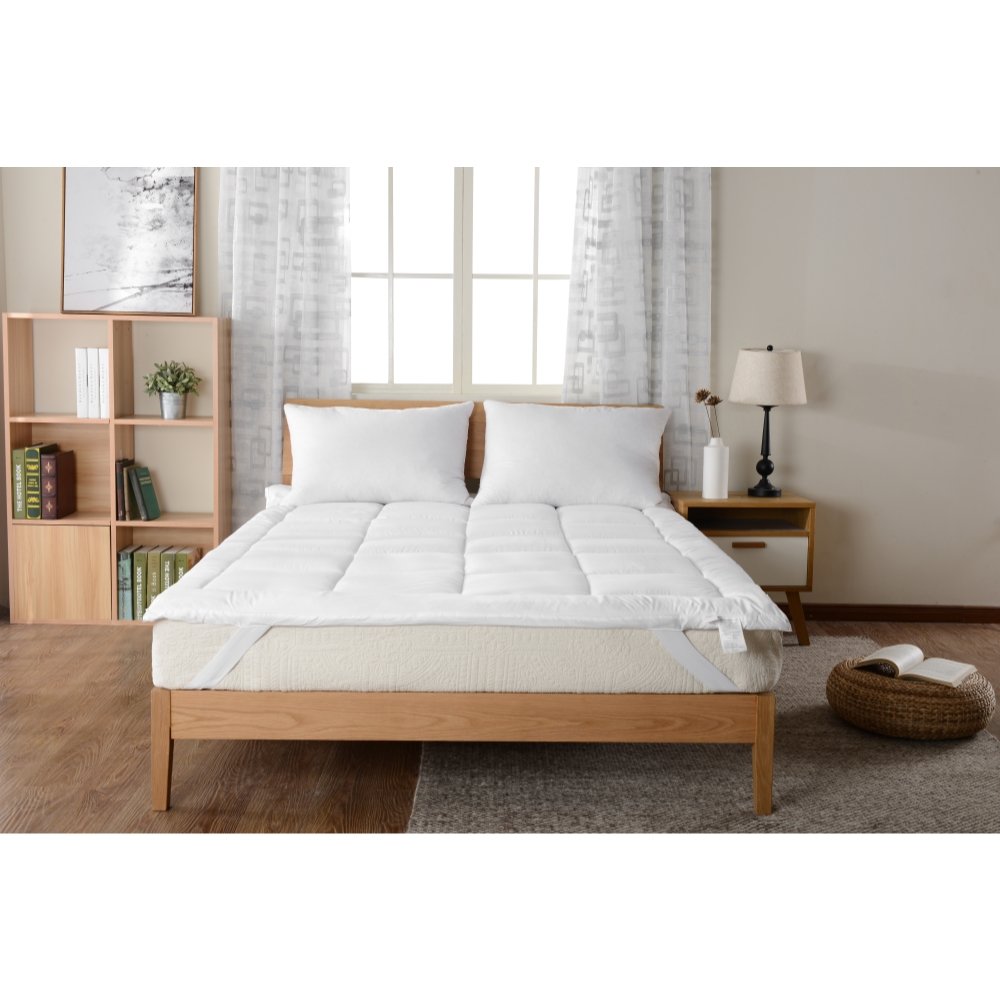 Cheer Collection Plush Mattress Topper - King Size Pillow Top Mattress Pad for Back Pain Relief & Pressure Relief, Premium Down Alternative Bed Topper with Elastic Anchor Bands, Hypoallergenic & Breathable - Perfect for Guest Beds, Master Bedrooms & Luxury Hotel Style Comfort