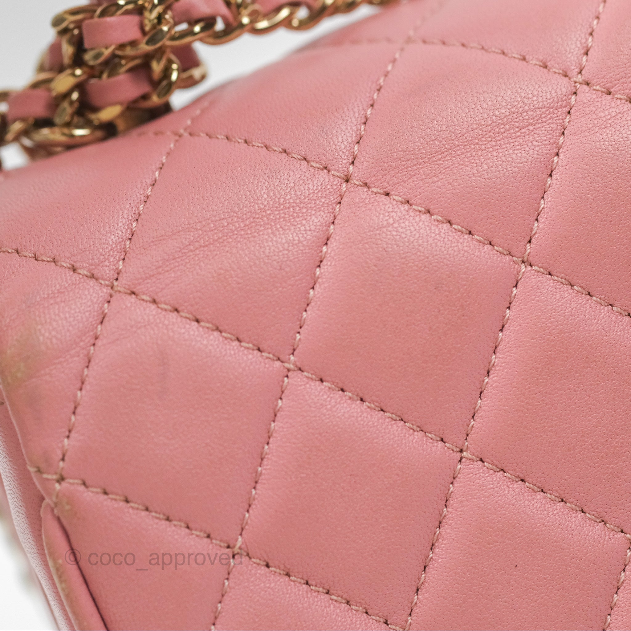 Chanel Citizen Chic Flap Bag in Pink Lambskin Leather with Gold Hardware - Perfect for Women's Luxury Everyday Use & Special Occasions