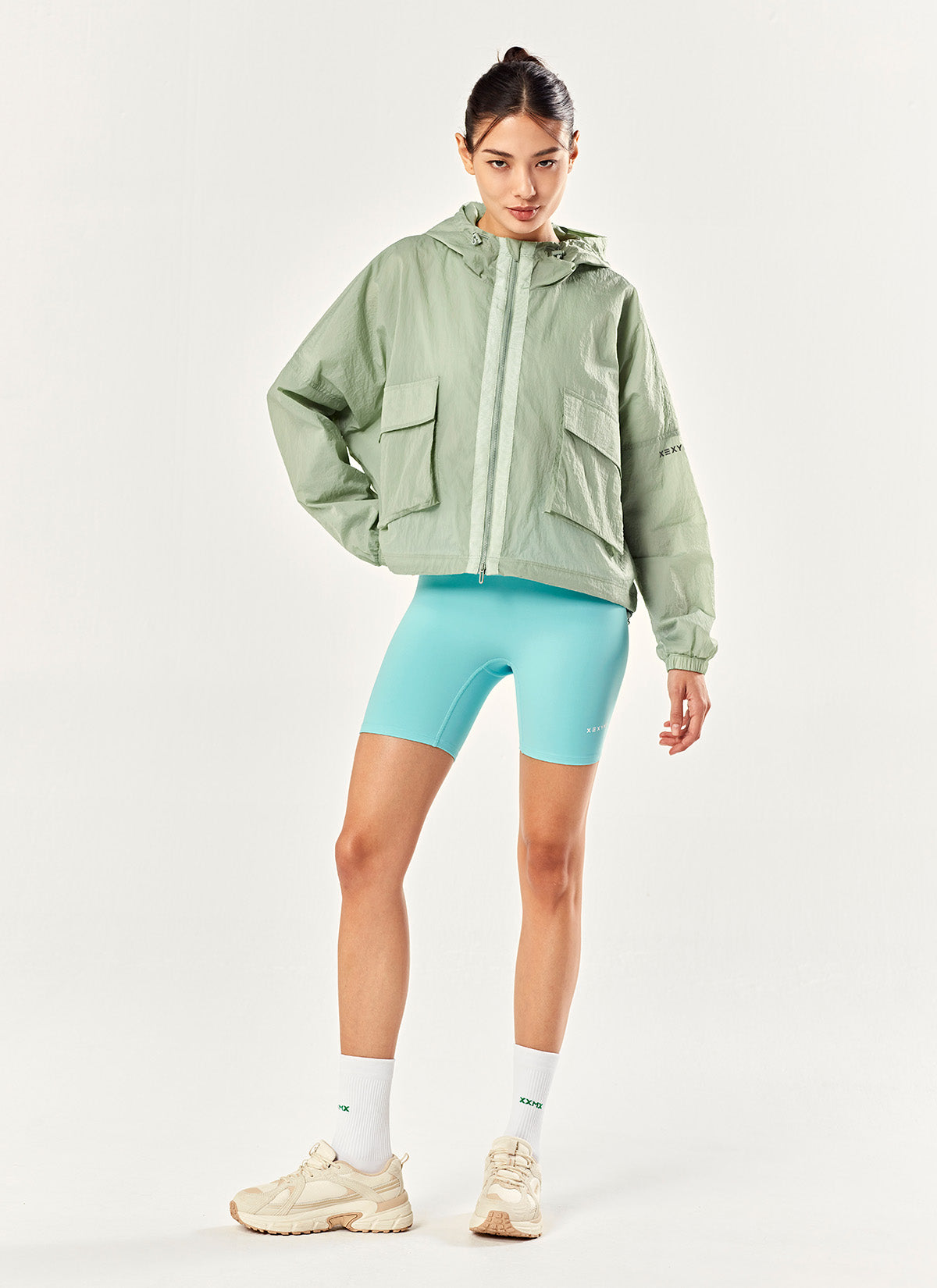 Stylish 2-Way Crop Hood Windbreaker Jacket for Women - Lightweight & Breathable for Outdoor Activities, Running, and Casual Wear