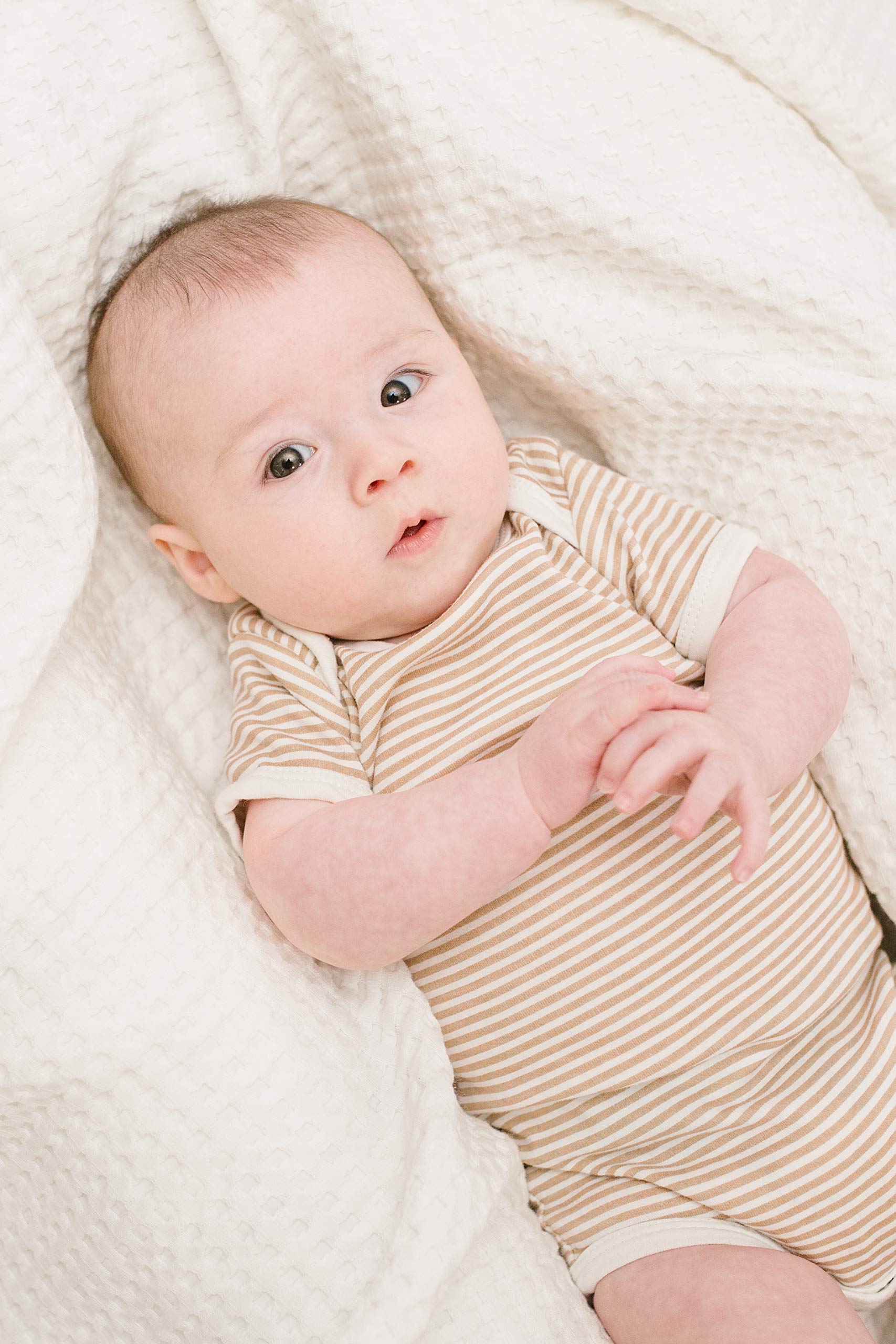 Lulujo Soft Cotton Baby Blanket - Waffle Weave Blanket for Newborns & Infants - Breathable & Cozy Vanilla Blanket - Perfect for Nursery, Swaddling & Stroller Use
