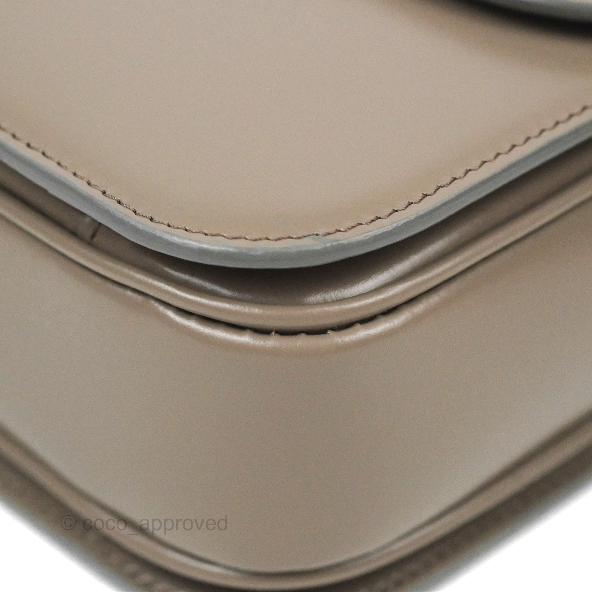 Celine Medium Triomphe Bag in Pebble Shiny Calfskin Leather - Luxury Handbag for Women, Perfect for Work, Date Night & Special Occasions