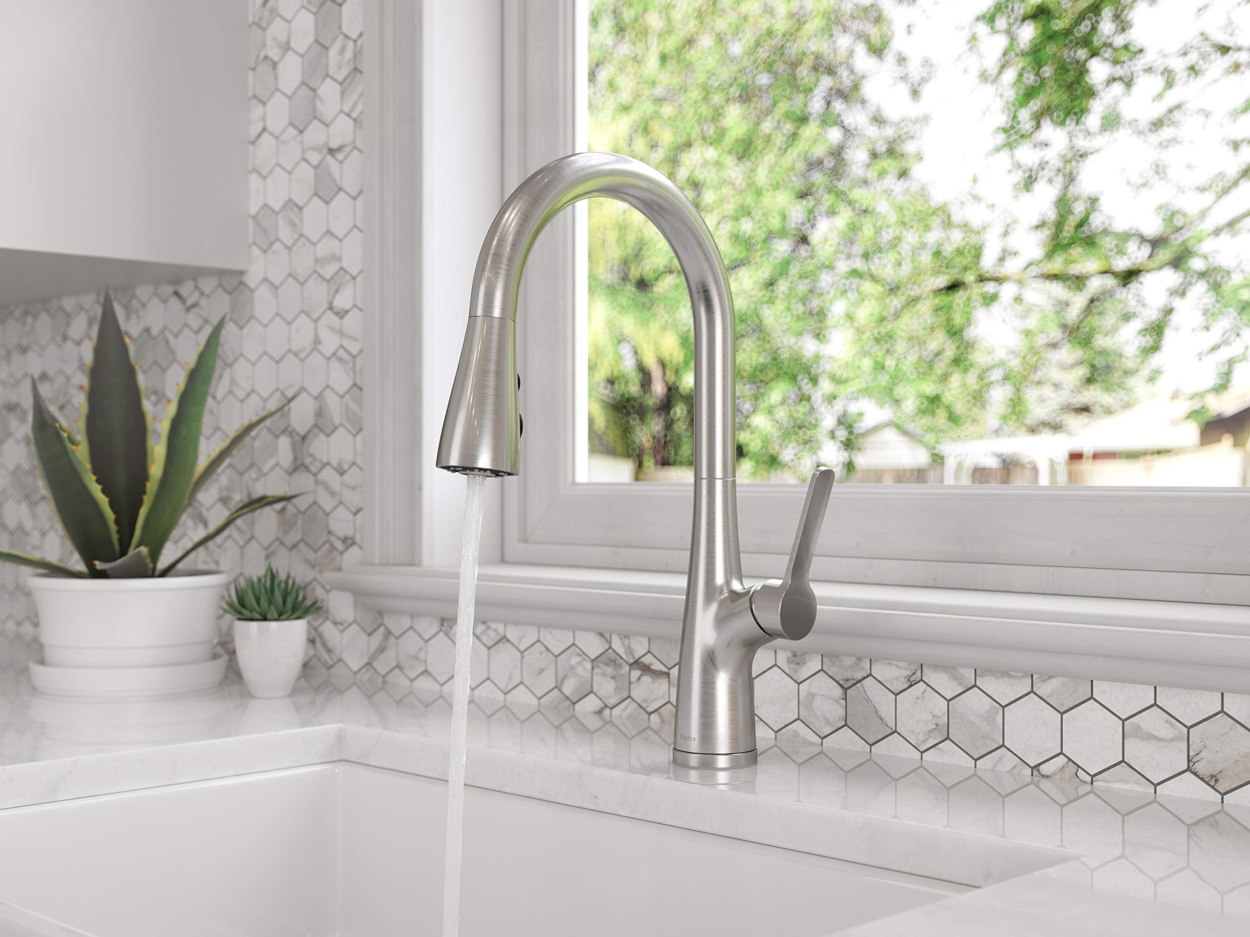 Pfister LG529NES Neera Pull Down Kitchen Faucet - Stainless Steel, High Arc Spout, Single Handle, Easy Installation - Perfect for Modern Kitchens, Dishwashing & Food Prep