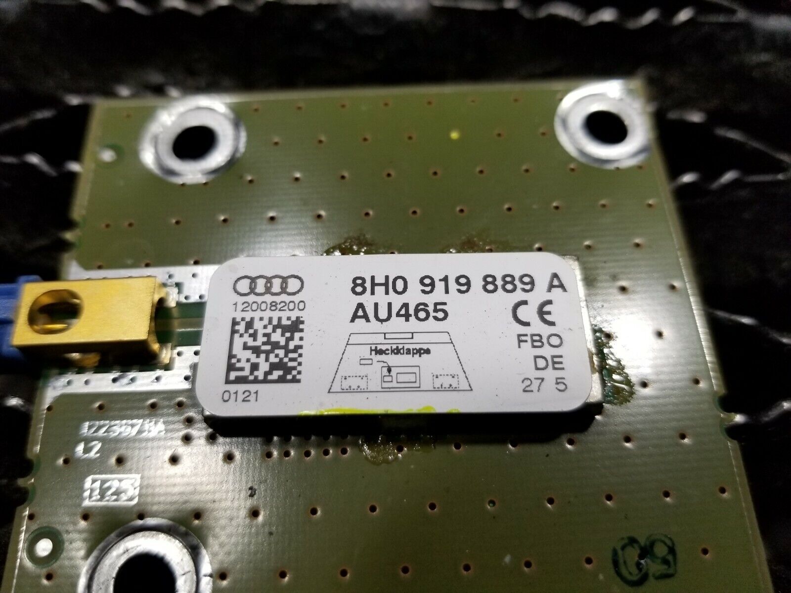 Original Audi A4 B6 2003-2006 Cabriolet Antenna Module for Navigation GPS System - OEM Replacement Part | Perfect for Car Audio & Navigation Upgrades