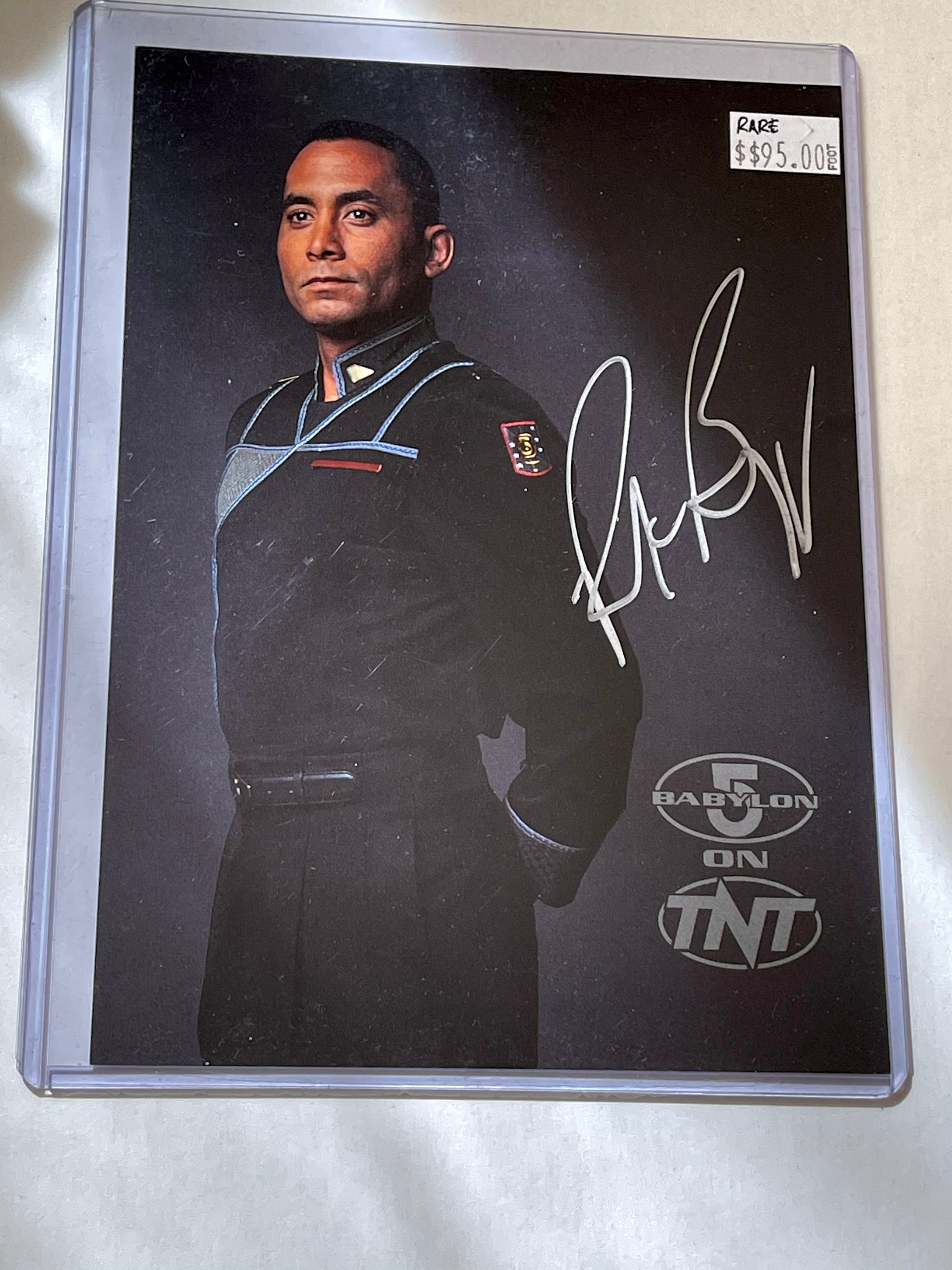 Rare Richard Biggs Autographed 5x7 Card from Babylon 5 TV Show with COA - Perfect for Sci-Fi Collectors & Memorabilia Fans
