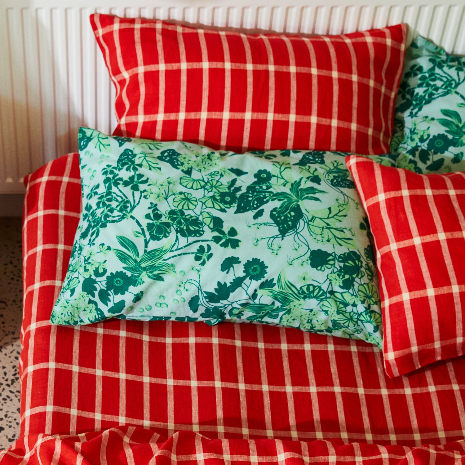 Premium Jeanette Cotton Pillowcase Set - Soft & Breathable Jade Green Bedding - Perfect for Home, Hotel, and Spa Relaxation