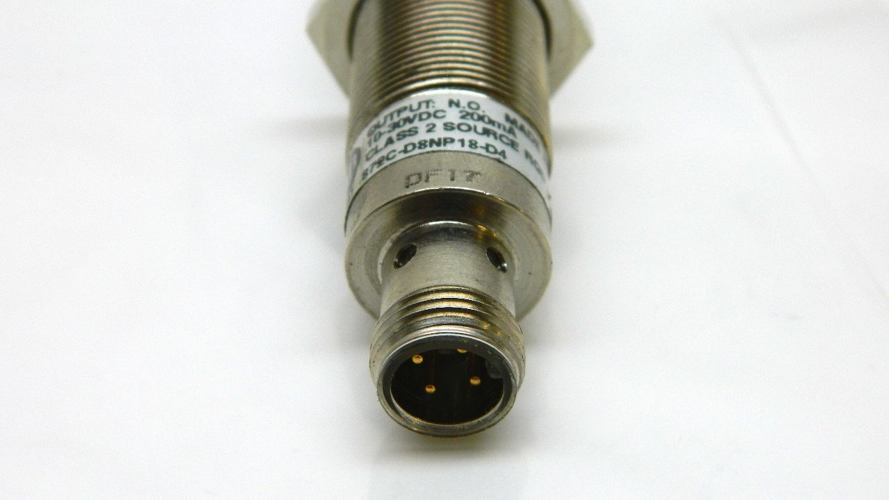 Allen Bradley 872C-D8NP18-D4 Proximity Sensor Switch 10-30V DC 8mm Sensing Range 18mm Thread - Industrial Automation & Machine Safety Applications
