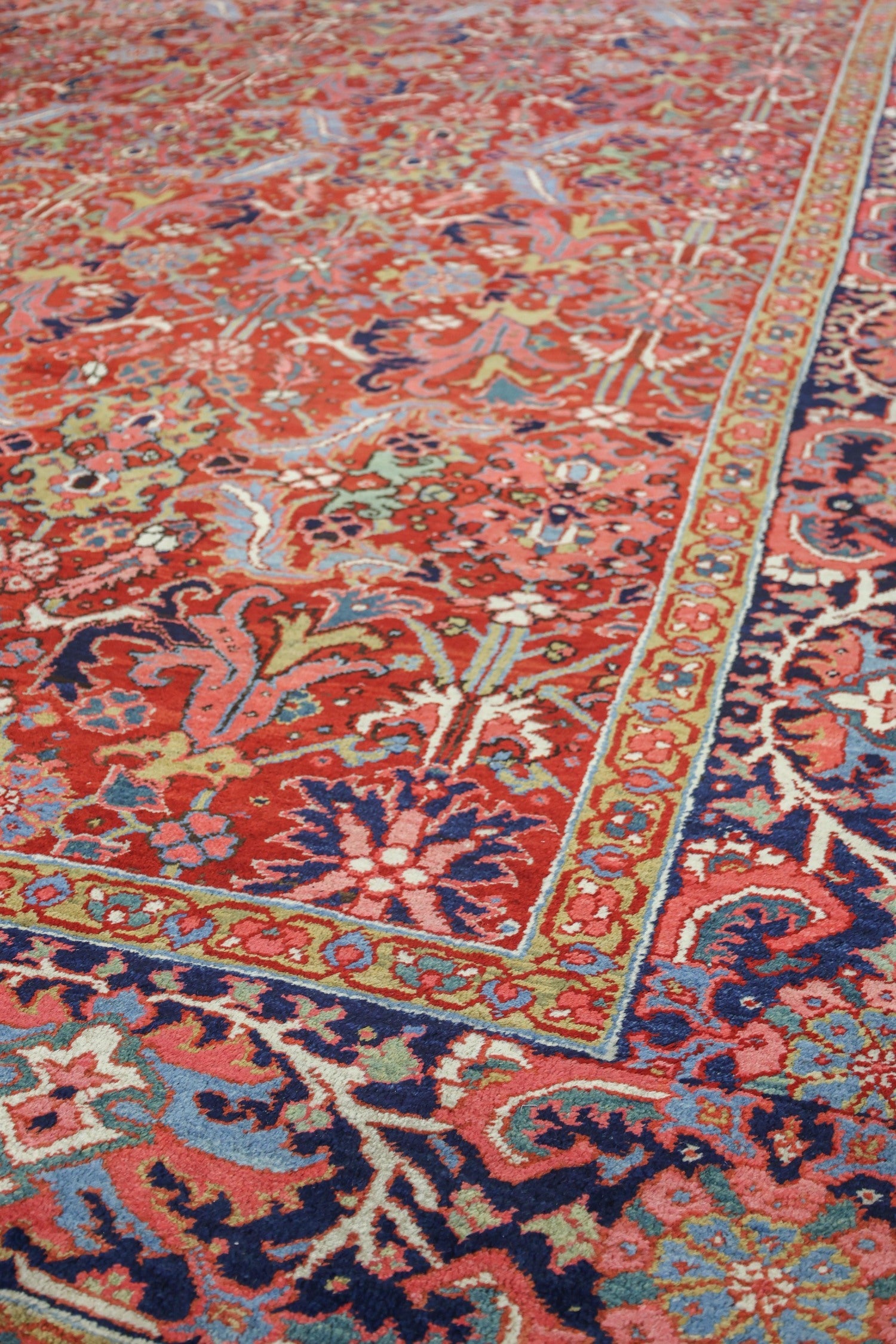 Vintage Heriz Handwoven Tribal Rug - Authentic Persian Carpet, J75015 - Perfect for Boho Living Room, Bedroom & Home Decor