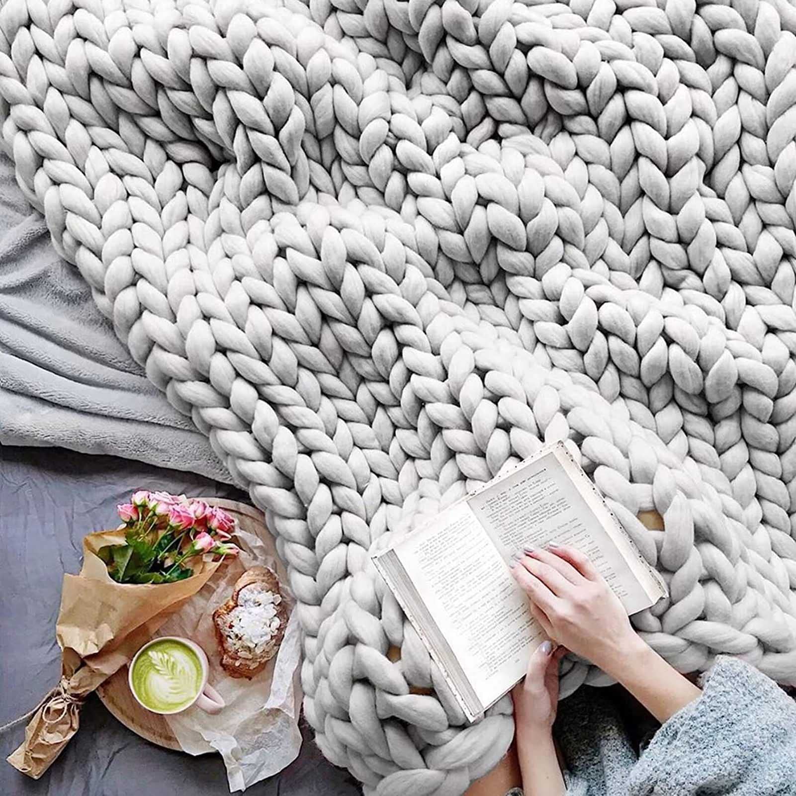 Soft Chunky Knit Chenille Throw Blanket 47x71 Inches (120x180cm) - Cozy Machine Washable Blanket for Couch, Bed, Sofa, Travel & Camping - Perfect for Netflix Nights, Winter Snuggles and Outdoor Adventures