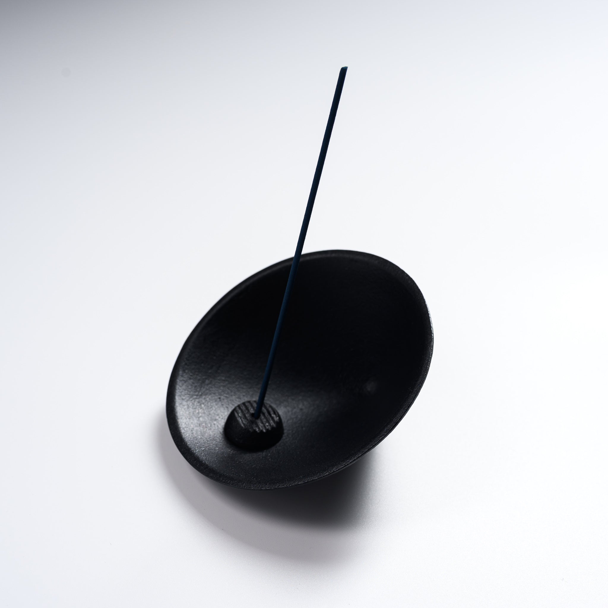 Yamagata Cast Iron Incense Holder - Traditional Japanese Rocking Incense Tray for Meditation, Yoga & Home Decor | Handcrafted Iron Incense Burner for Aromatherapy & Zen Spaces