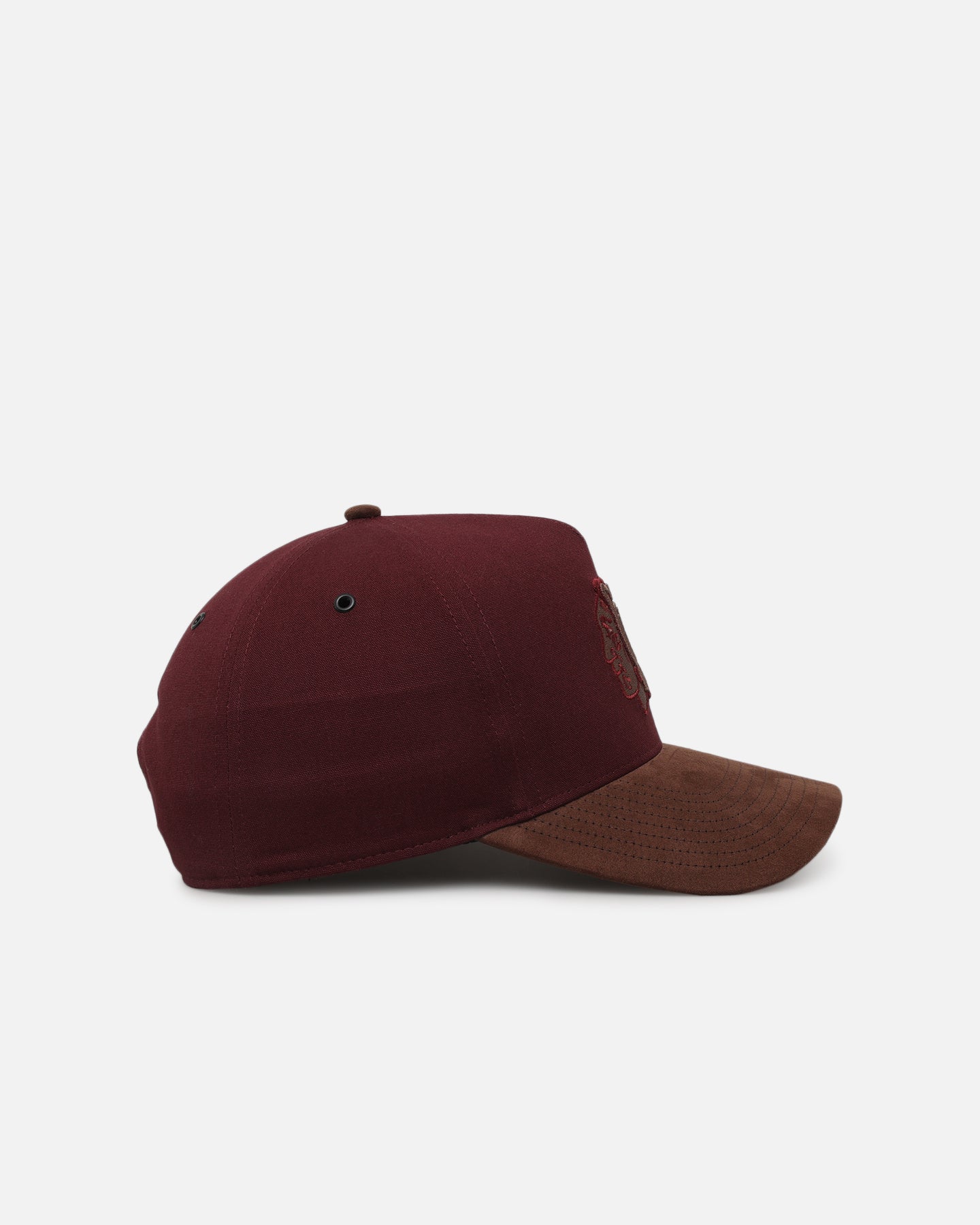47 Brand Chicago Blackhawks 'Cherry Pie' Offside DT Snapback Cap - Dark Maroon Adjustable Hat for Men & Women - Perfect for Sports Games, Casual Wear, and Fan Collections
