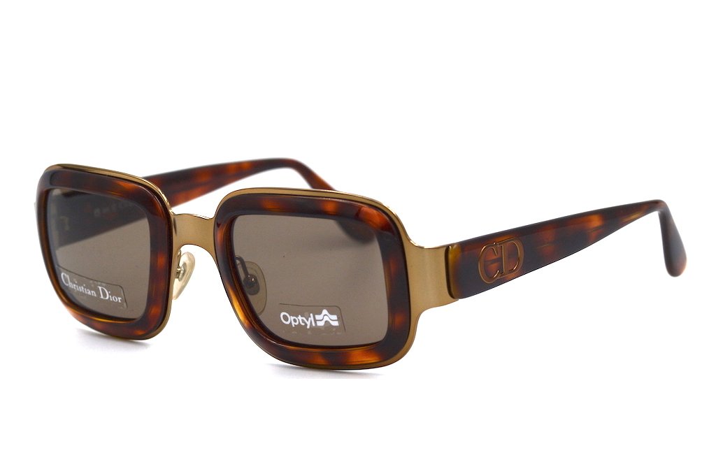 Christian Dior 2036 11Q Sunglasses - Luxury Designer Shades for Women & Men - UV Protection & Fashion Statement - Perfect for Outdoor Activities, Beach & Driving