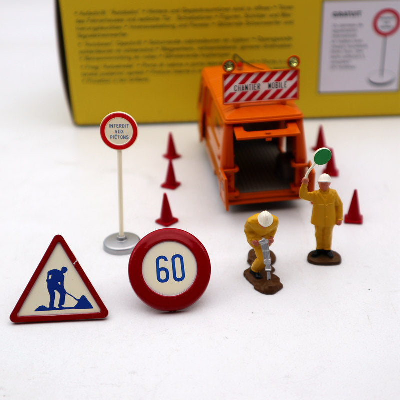 1:43 Scale Atlas Dinky 570A Peugeot J7 Highway Breakdown Truck Diecast Model Car - Collectible Vintage Toy Gift for Adults & Kids | Perfect for Display, Play, and French Vehicle Enthusiasts