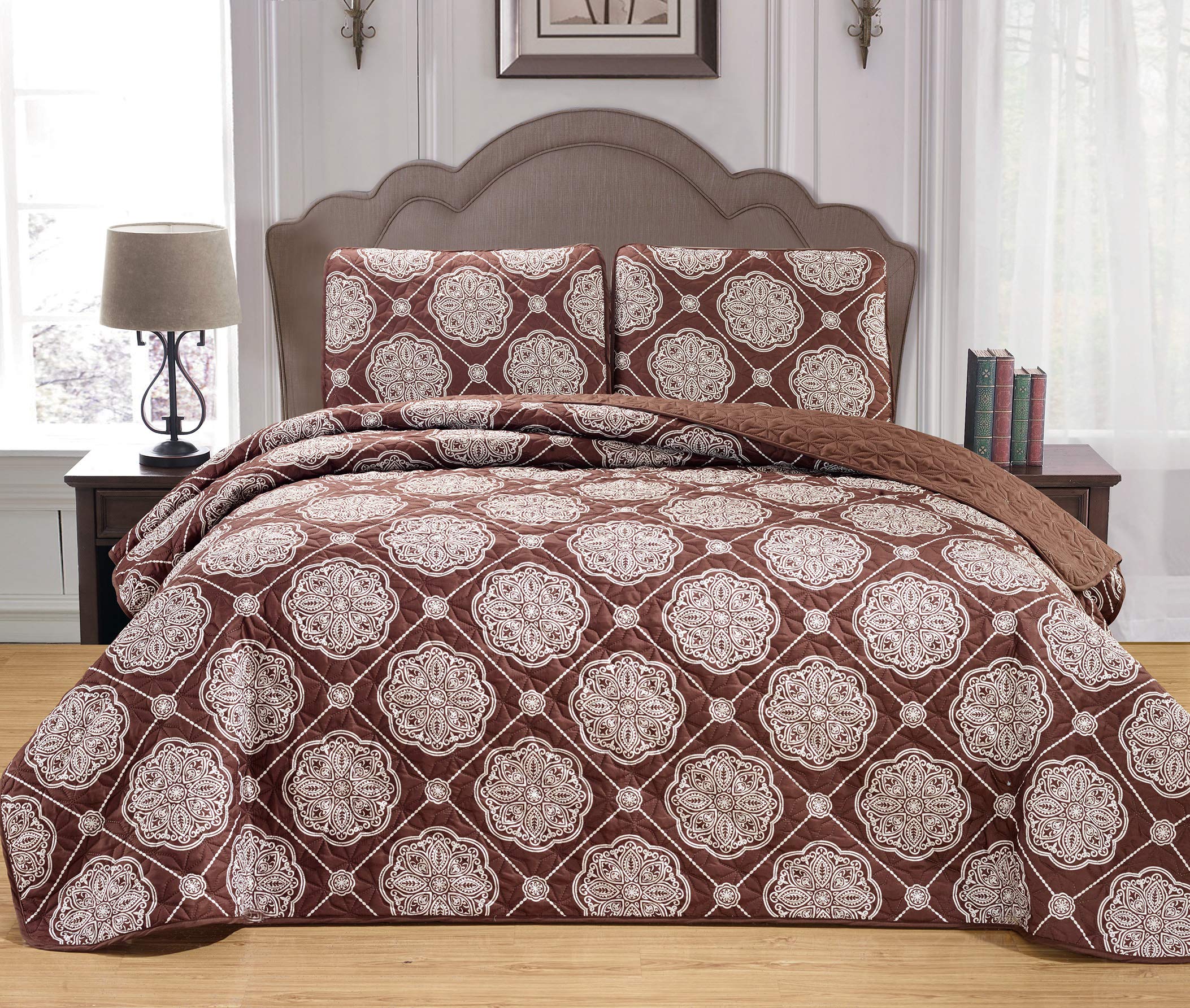 Duck River Kennelly Medallion Bedspread Quilt Set - Full/Queen Size, Chocolate Brown - Luxury Bedding for Master Bedroom or Guest Room