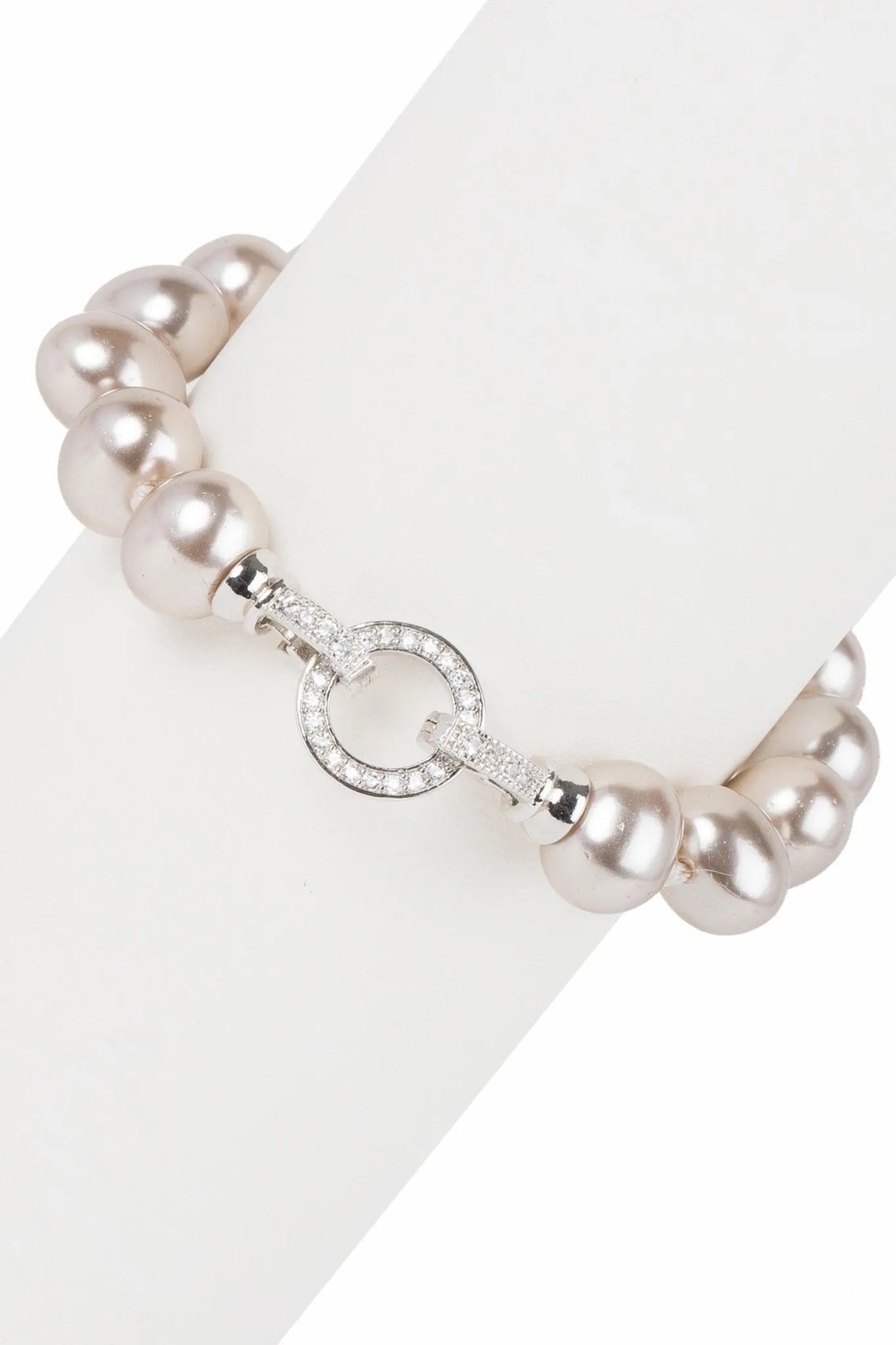 Paramount Pearl Bracelet for Women - Elegant & Timeless Jewelry Gift for Birthday, Anniversary & Special Occasions | Perfect for Weddings, Parties & Everyday Wear