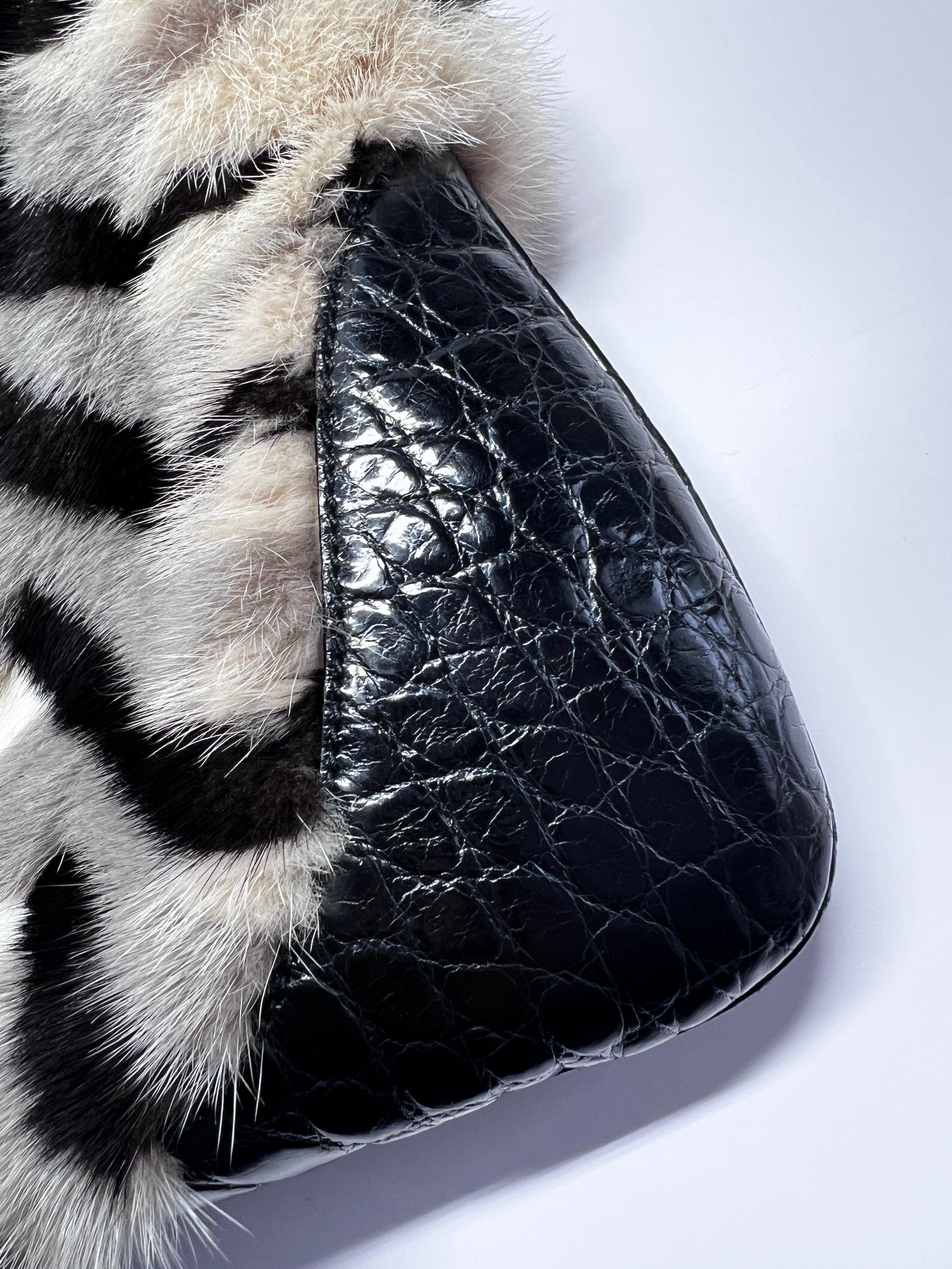 Vintage Gucci Jackie Bag in Mink & Crocodile Leather - Luxury Designer Handbag for Women, Perfect for Parties, Date Nights & Special Occasions