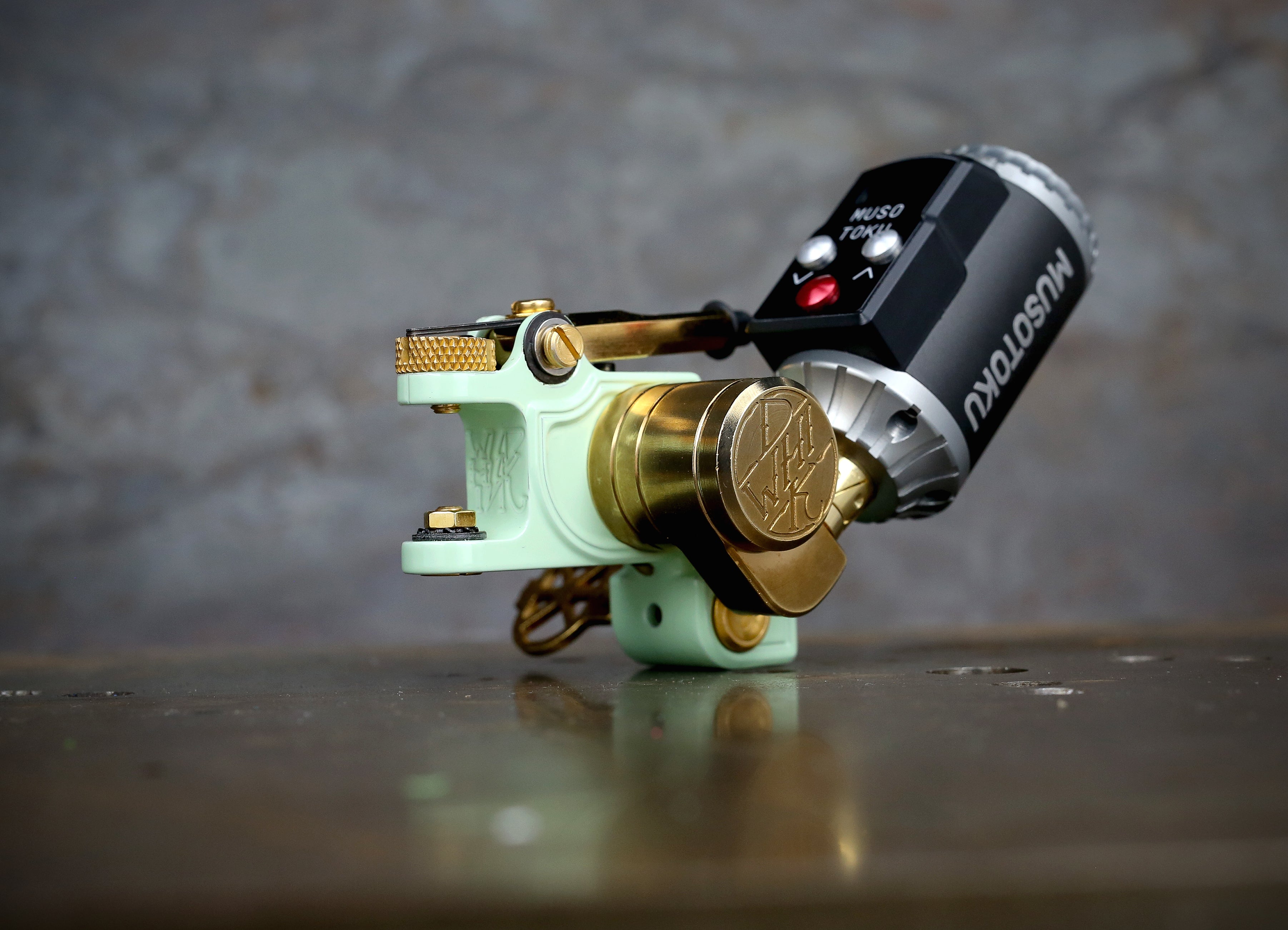 Dan Kubin V3/24 Sidewinder Seafoam x Gold RCA Cable - High Quality Audio Cable for Studio Recording & Live Performances - Perfect for Guitar, Bass, and Professional Audio Equipment Connections