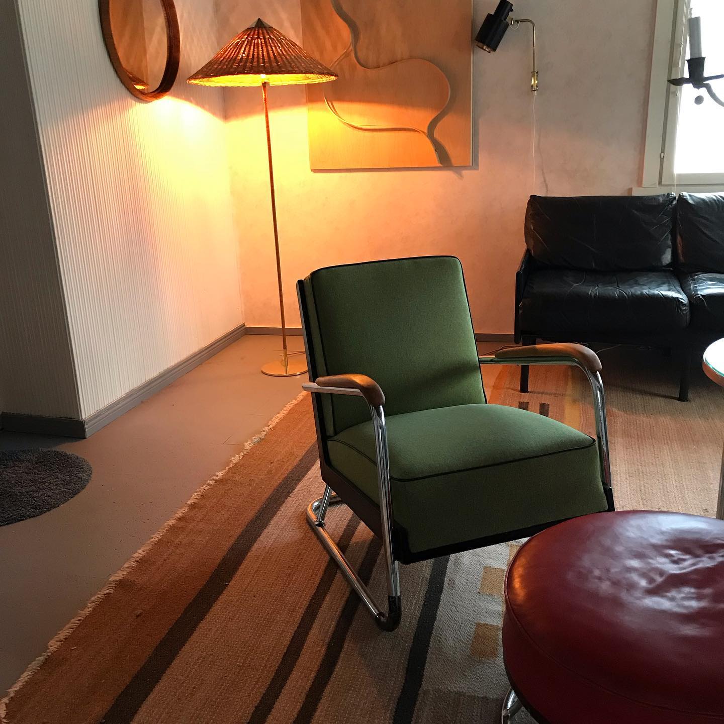 Modern Chinese Hat Floor Lamp - Stylish Rattan Shade for Living Room, Bedroom & Office Decor - Perfect for Cozy Ambiance and Reading Nook Lighting