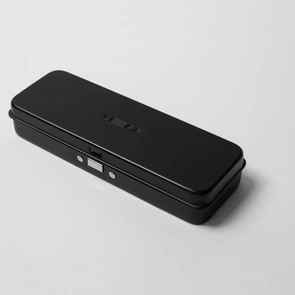 Premium Leather Leaf Travel Case for Passport & Documents - Elegant & Durable Organizer for Business Trips & Vacations