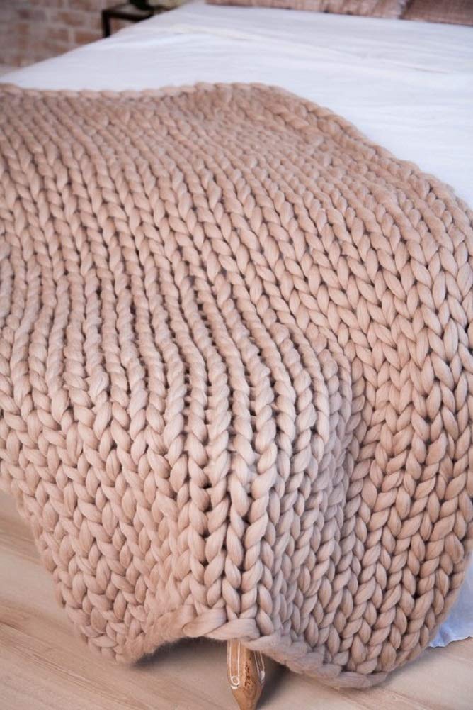 Clootess Bulky Chunky Yarn - 11 lbs Big Roving Wool for Hand Knitting, DIY Projects, Sofa & Bed Throw Blankets (Khaki) - Perfect for Cozy Home Decor, Winter Crafts and Gift Making