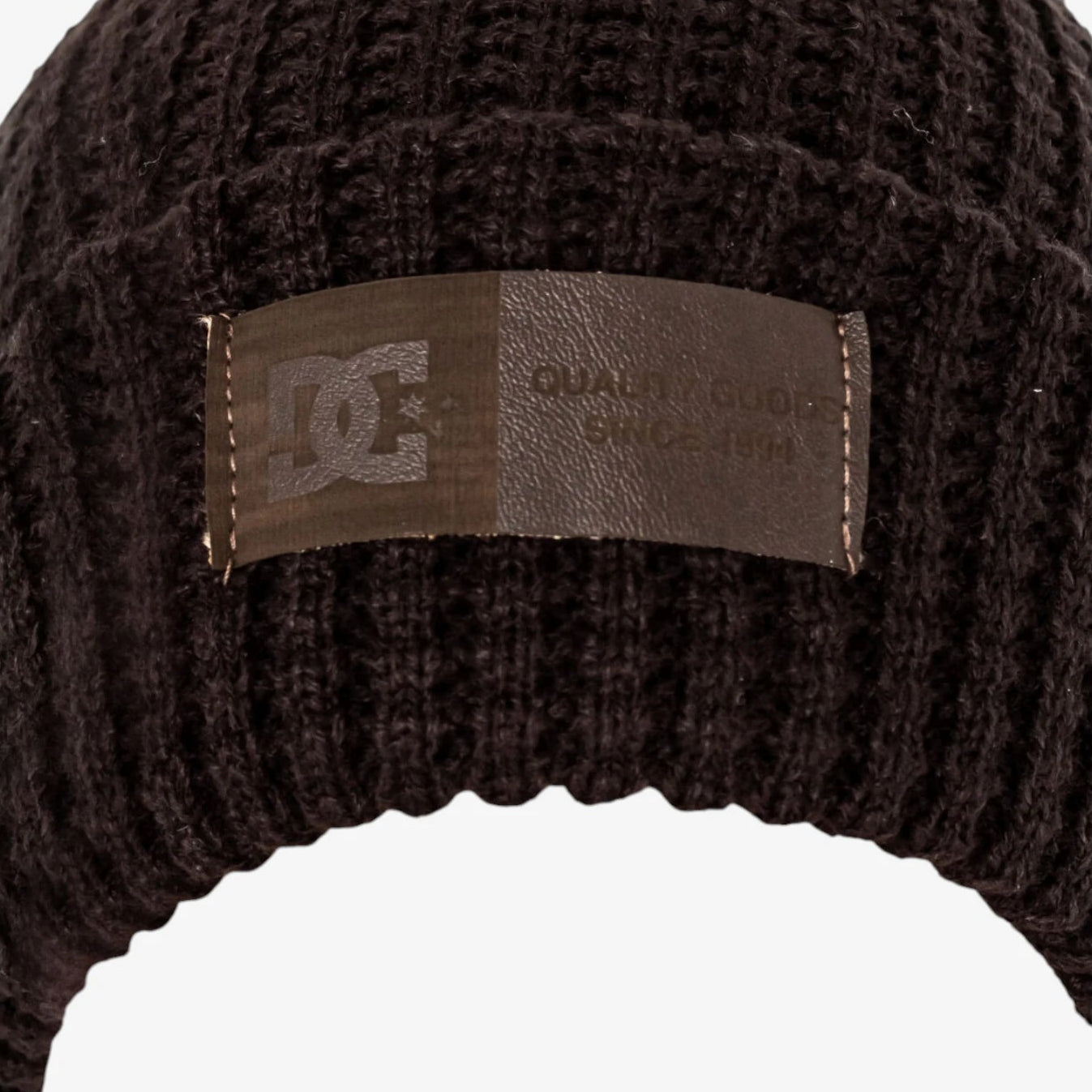 DC Snow Rob Black Beanie - Winter Warm Skull Cap for Men & Women - Perfect for Skiing, Snowboarding & Outdoor Activities