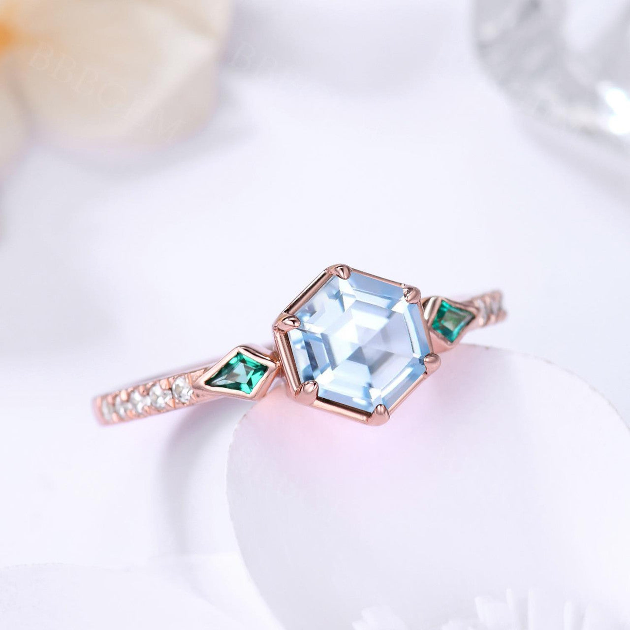 Geometric Blue & Green Hexagon Aquamarine with Kite-Cut Emerald Three Stone Engagement Ring for Women - Perfect for Proposals, Anniversaries & Special Occasions