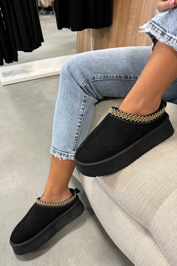 Cozy Thick Sole Slip-On Cotton Shoes for Women - Comfortable Indoor & Outdoor House Slippers for Winter Warmth