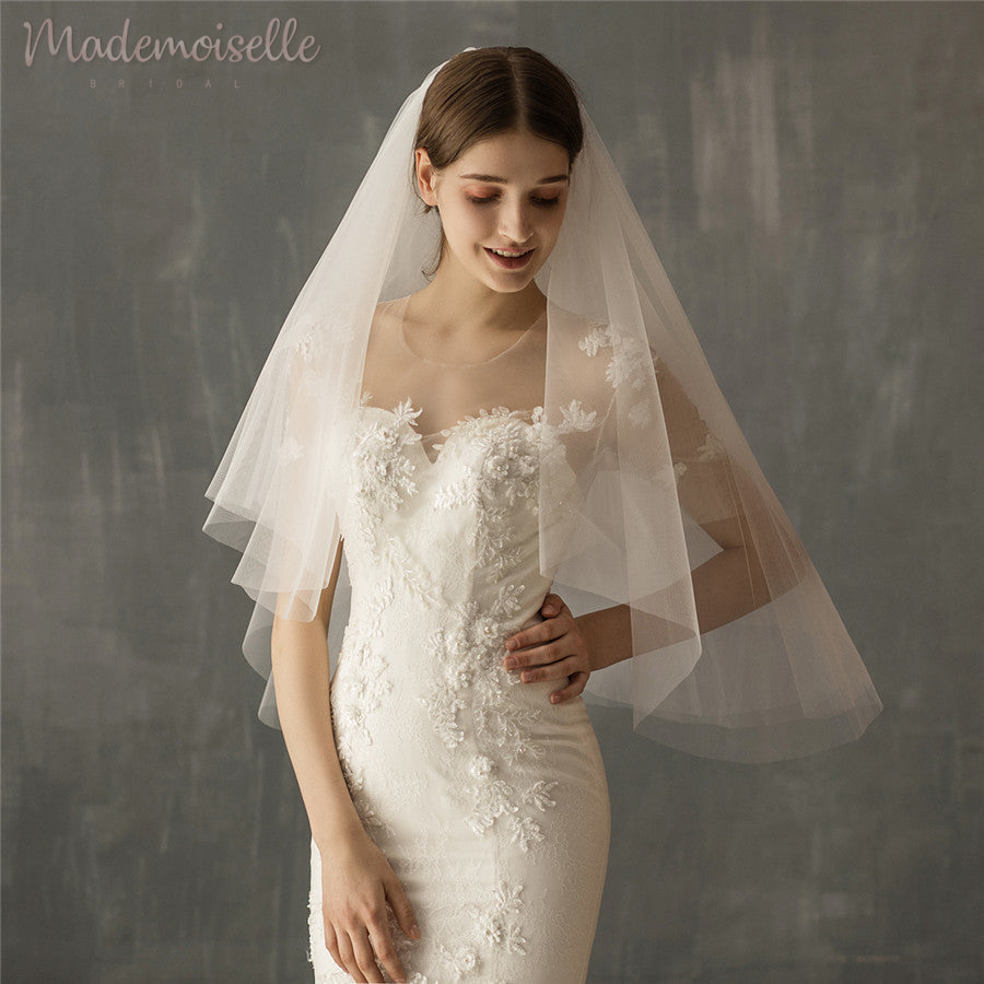 Chevonne Veil - Elegant Wedding Veil for Brides | Perfect for Church Ceremonies, Outdoor Weddings & Bridal Photography