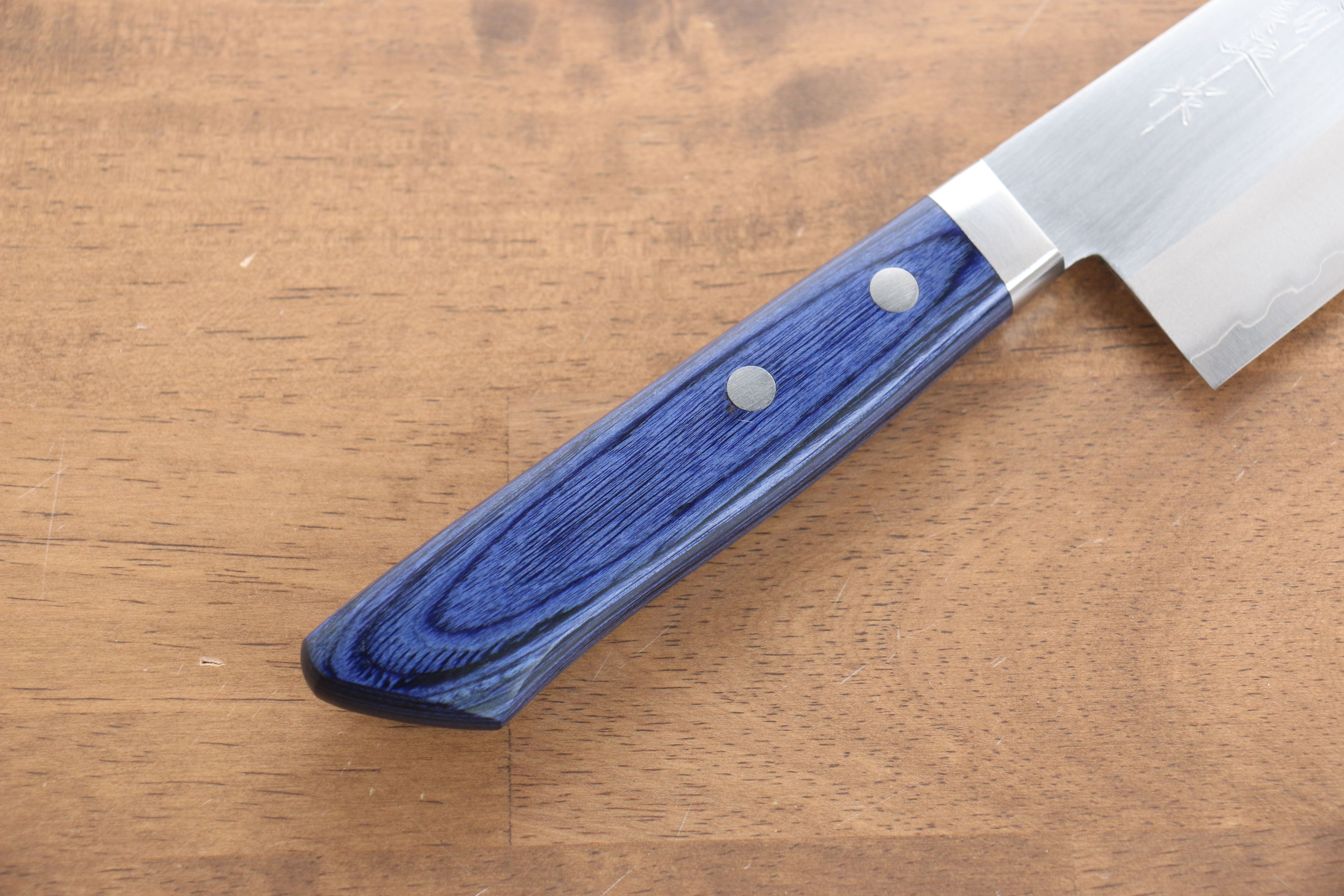 Premium Kunihira VG1 Santoku Knife 170mm - Japanese Migaki Finish, Blue Pakka Wood Handle - Perfect for Slicing, Dicing & Chopping Vegetables, Meat & Fish - Ideal for Home Chefs & Professional Kitchens