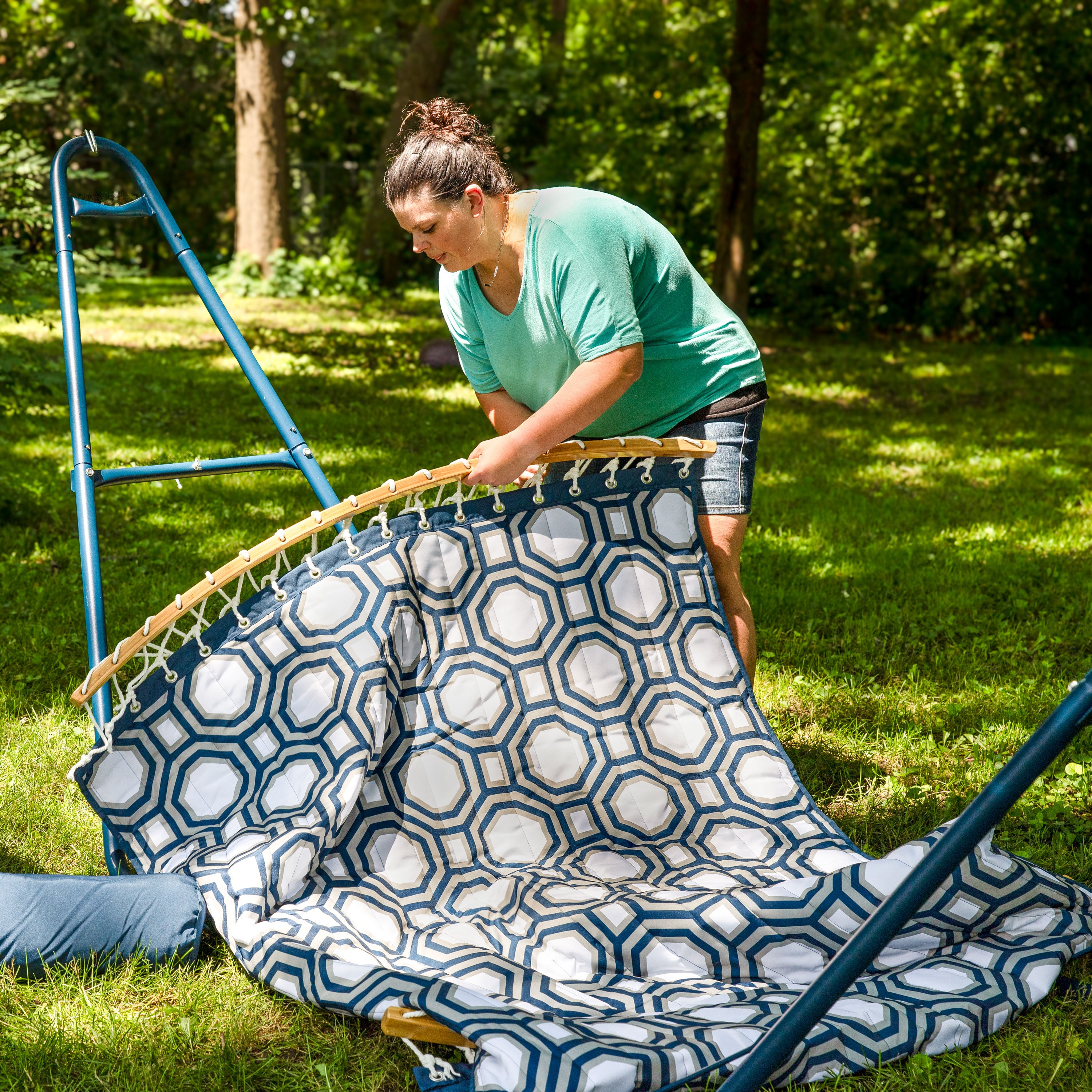Premium Sunnydaze Quilted Outdoor Hammock with Curved Bamboo Spreader Bar & Comfort Pillow - Perfect for Backyard, Patio, Camping & Relaxation