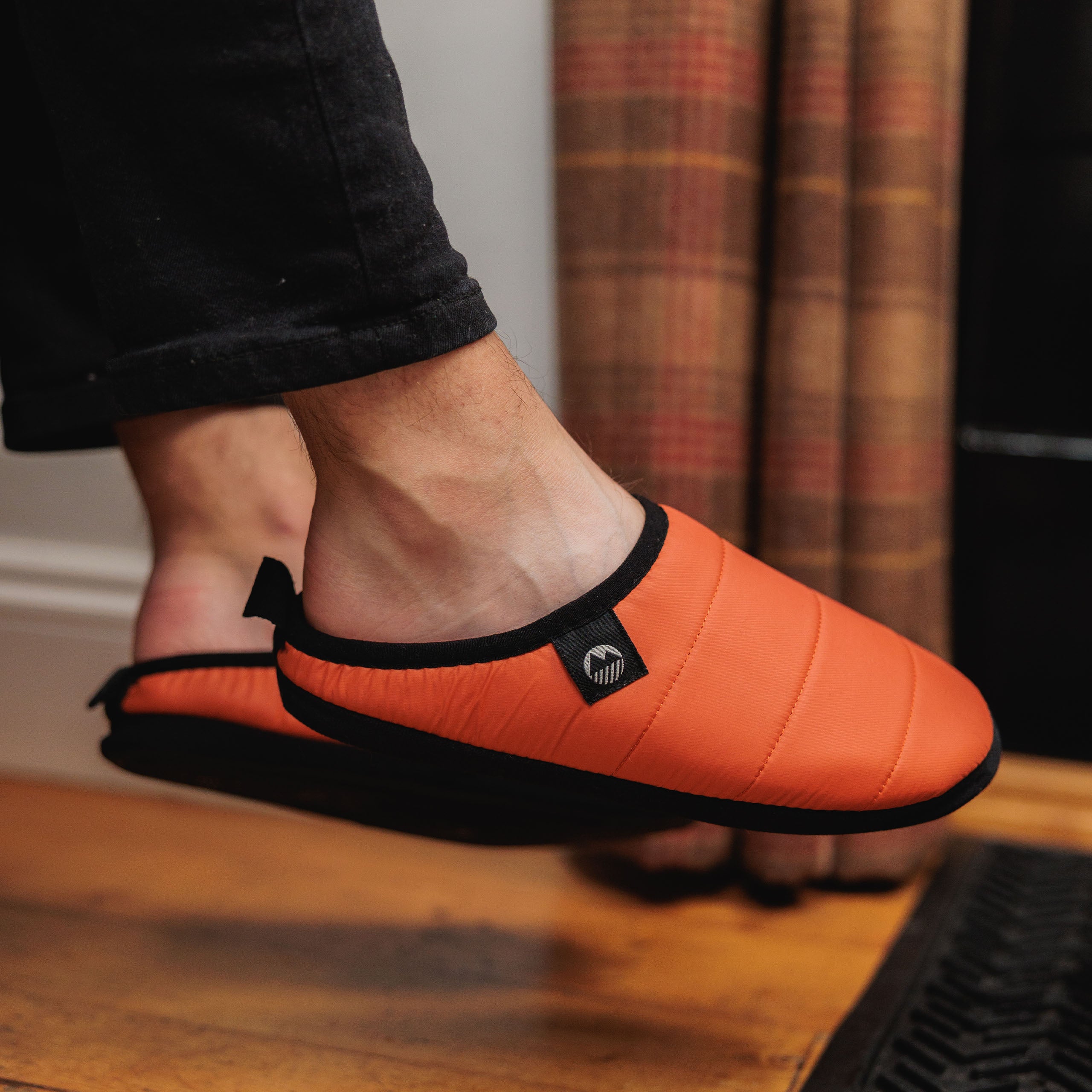 Men's Ultra Warm Tent Slippers - Cozy Winter Indoor/Outdoor House Shoes for Camping, Hiking & Home Comfort