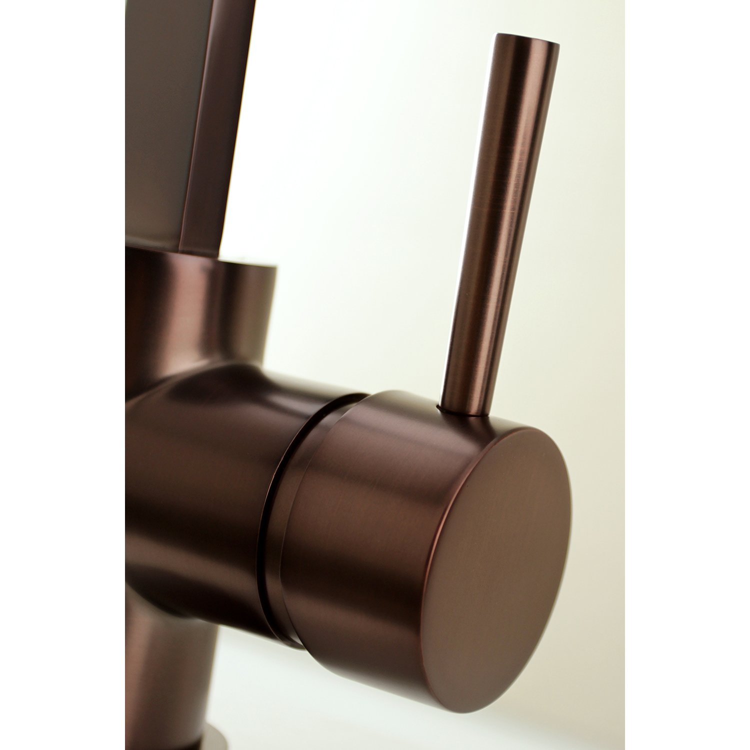 Kingston Brass LS8715DLSP Concord 8-Inch Spout Reach Kitchen Faucet in Oil Rubbed Bronze - Perfect for Modern Farmhouse & Traditional Kitchen Sinks