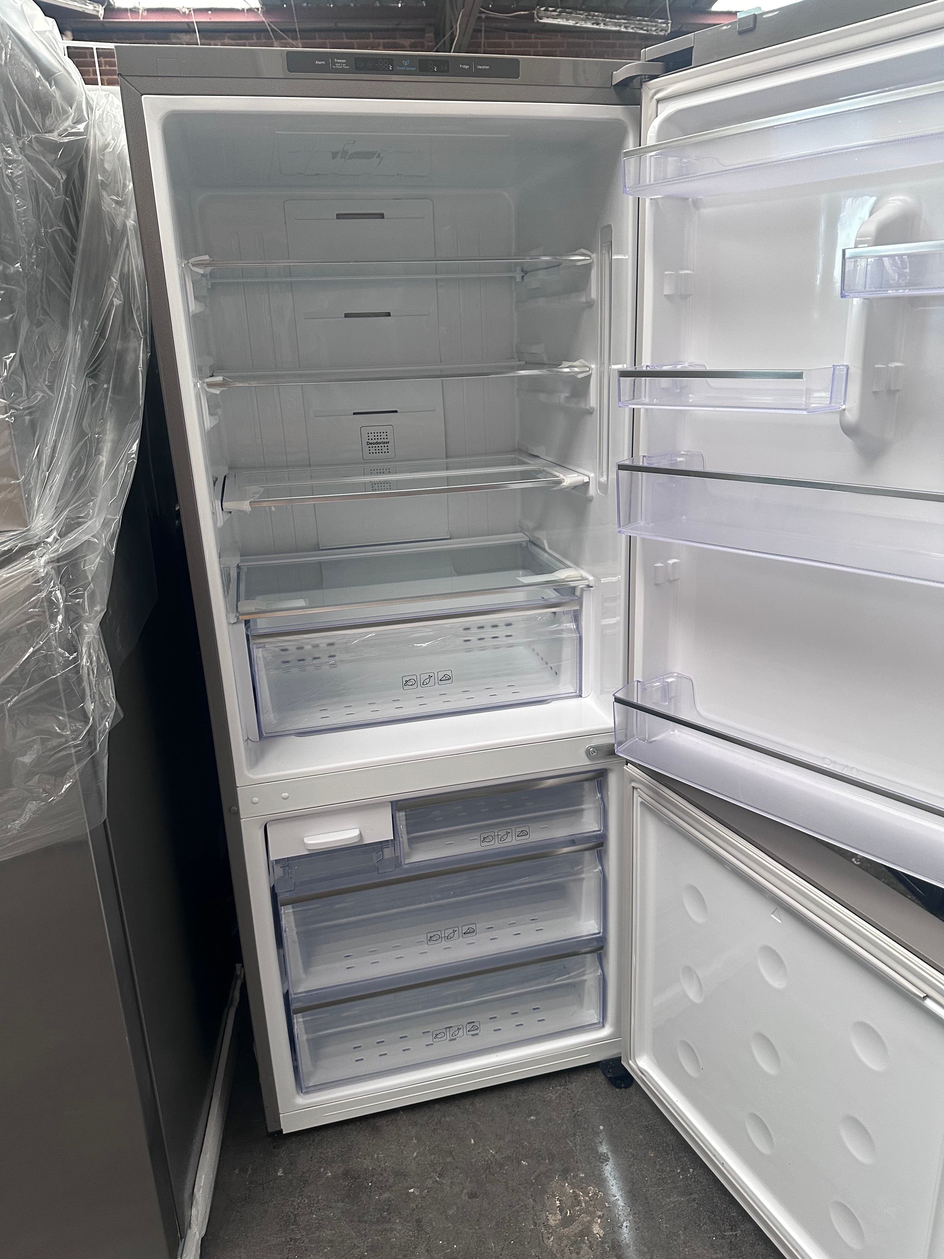 Samsung 450L Bottom Mount Refrigerator - Energy Efficient, Spacious Design | Perfect for Kitchens, Offices & Small Businesses | Factory Second