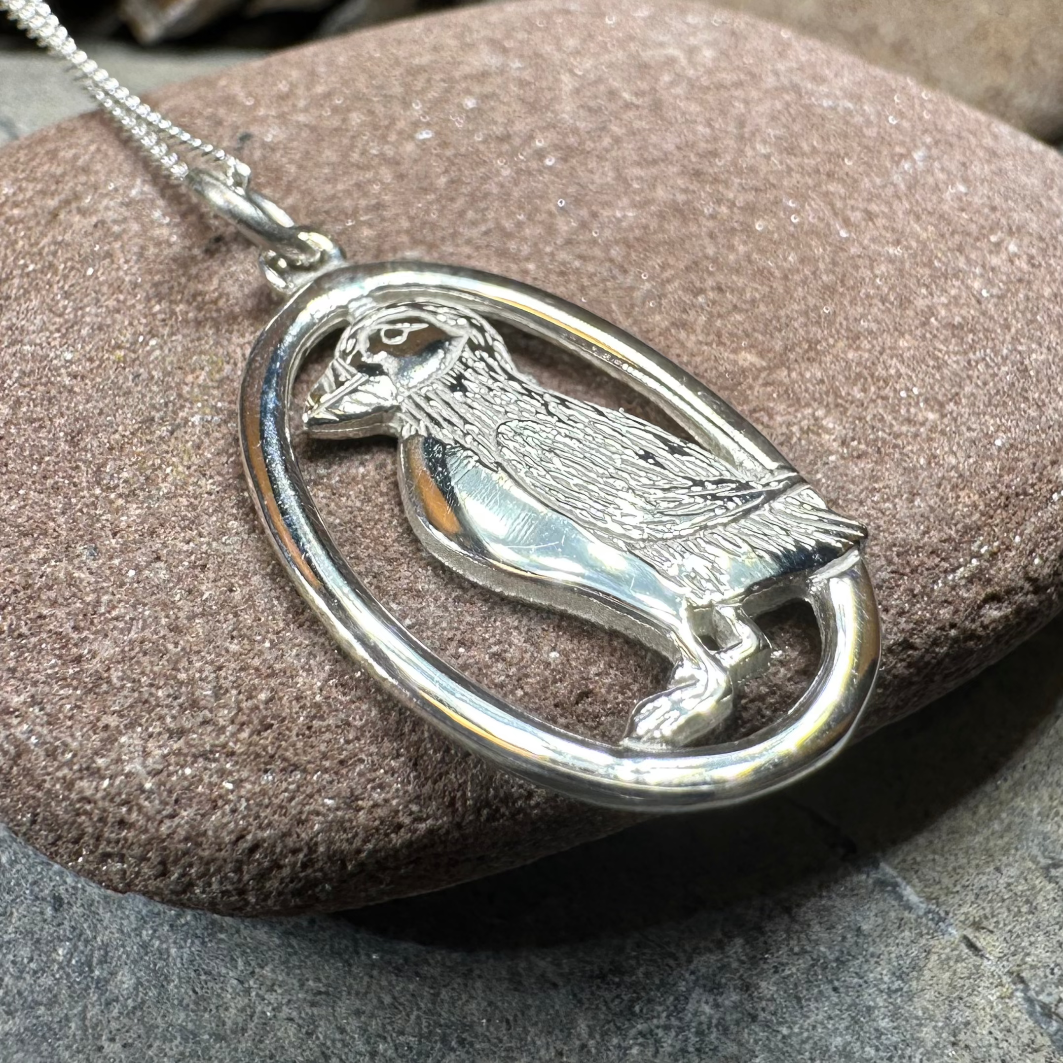 Buthaid Puffin Necklace - Elegant Handmade Bird Pendant Jewelry for Women - Perfect Gift for Nature Lovers, Birthday & Anniversary - Wear to Beach Vacations, Outdoor Adventures & Casual Outings