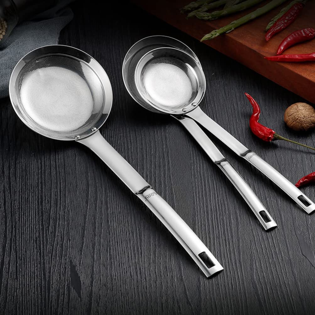 **Stainless Steel Oil Separator Spoon - Kitchen Oil Strainer & Juice Filter with Fine Mesh - Perfect for Frying, Soup Skimming & Fat Removal**