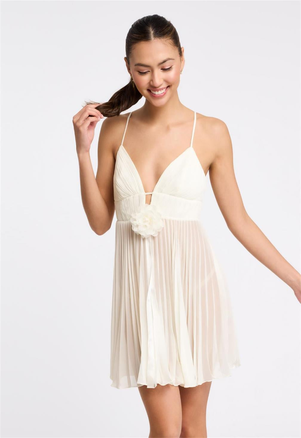 Shirin Ivory Chemise - Elegant Lace Nightgown for Women, Comfortable Sleepwear & Bridal Lingerie, Perfect for Honeymoon, Anniversary & Romantic Nights