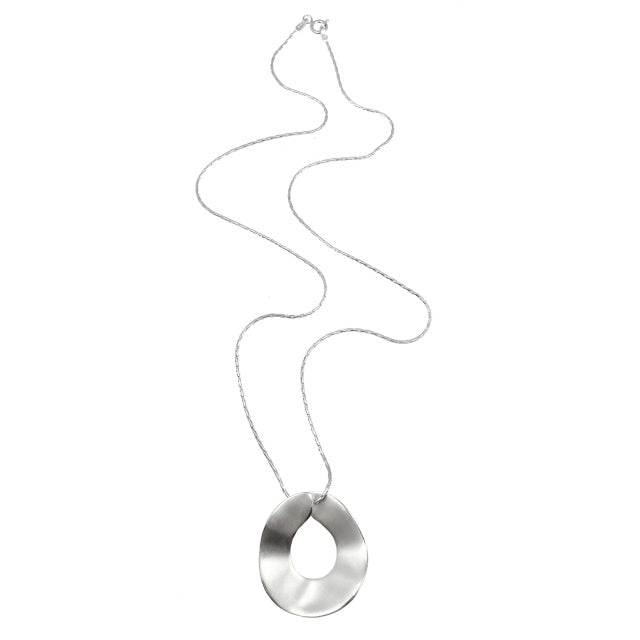 Floating Twisted Disc Pendant Necklace - Unique Boho Jewelry for Women, Trendy Layered Chain Accessory - Perfect for Casual Wear, Parties & Gift Giving