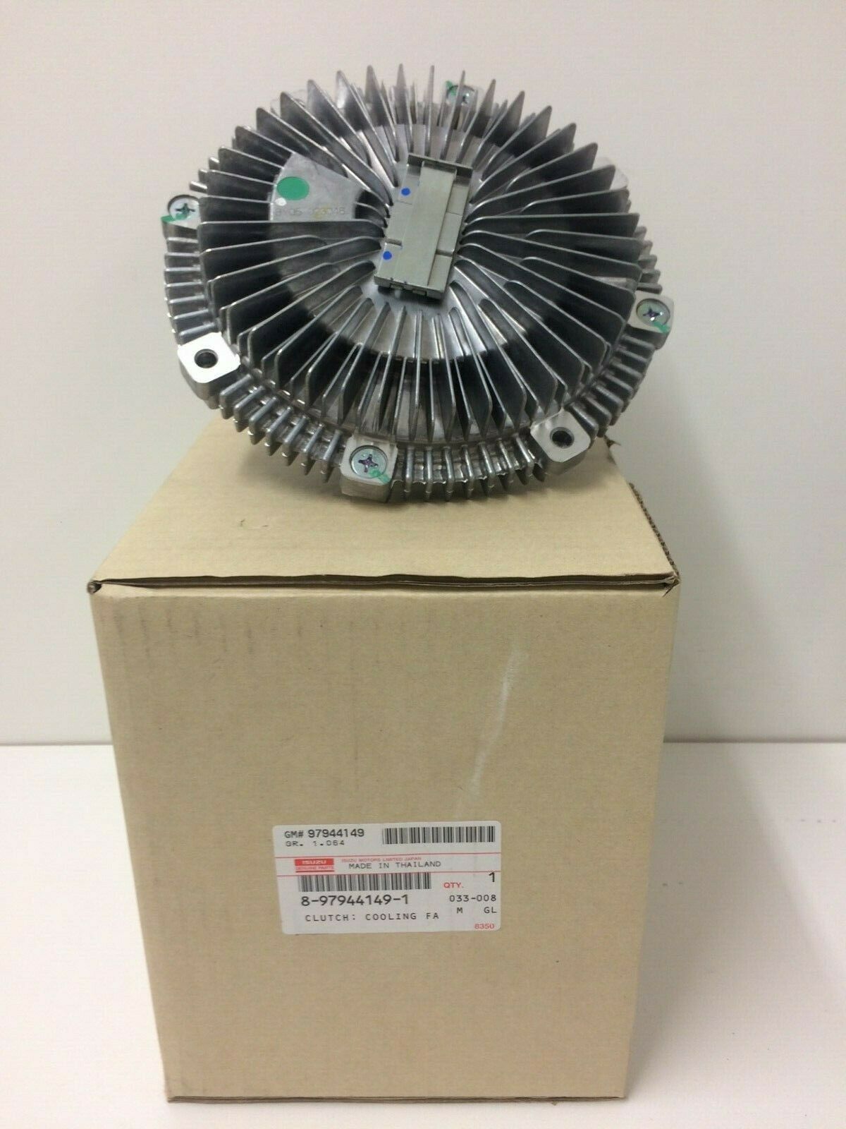 Isuzu DMAX 4JJ1 3.0L Turbo Diesel Fan Clutch for Rodeo Colorado - Heavy Duty Cooling System Replacement Part for Off-Road & Towing